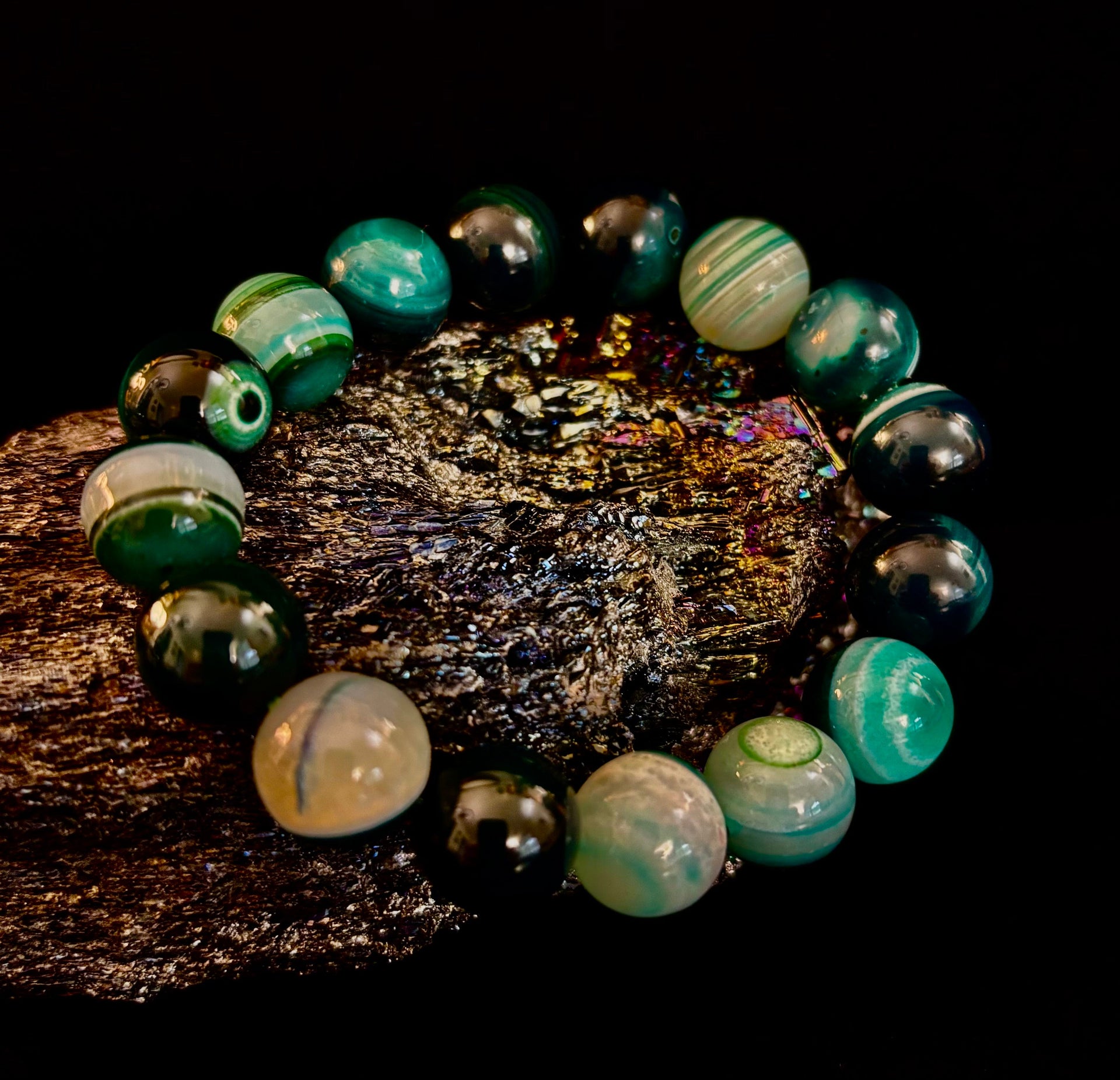 Wicked Fabulous Emerald Tide – Green Banded Agate Bracelet