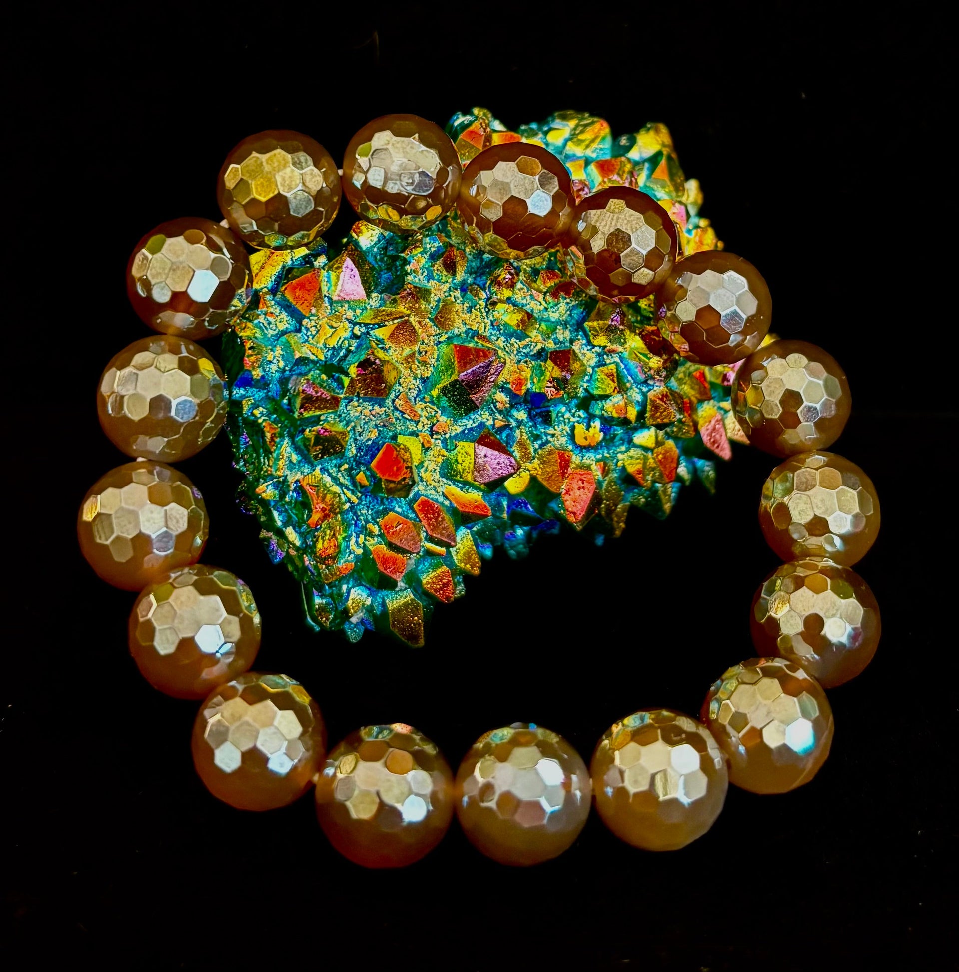 Champagne Glow Faceted Agate Gemstone Stretch Bracelet
