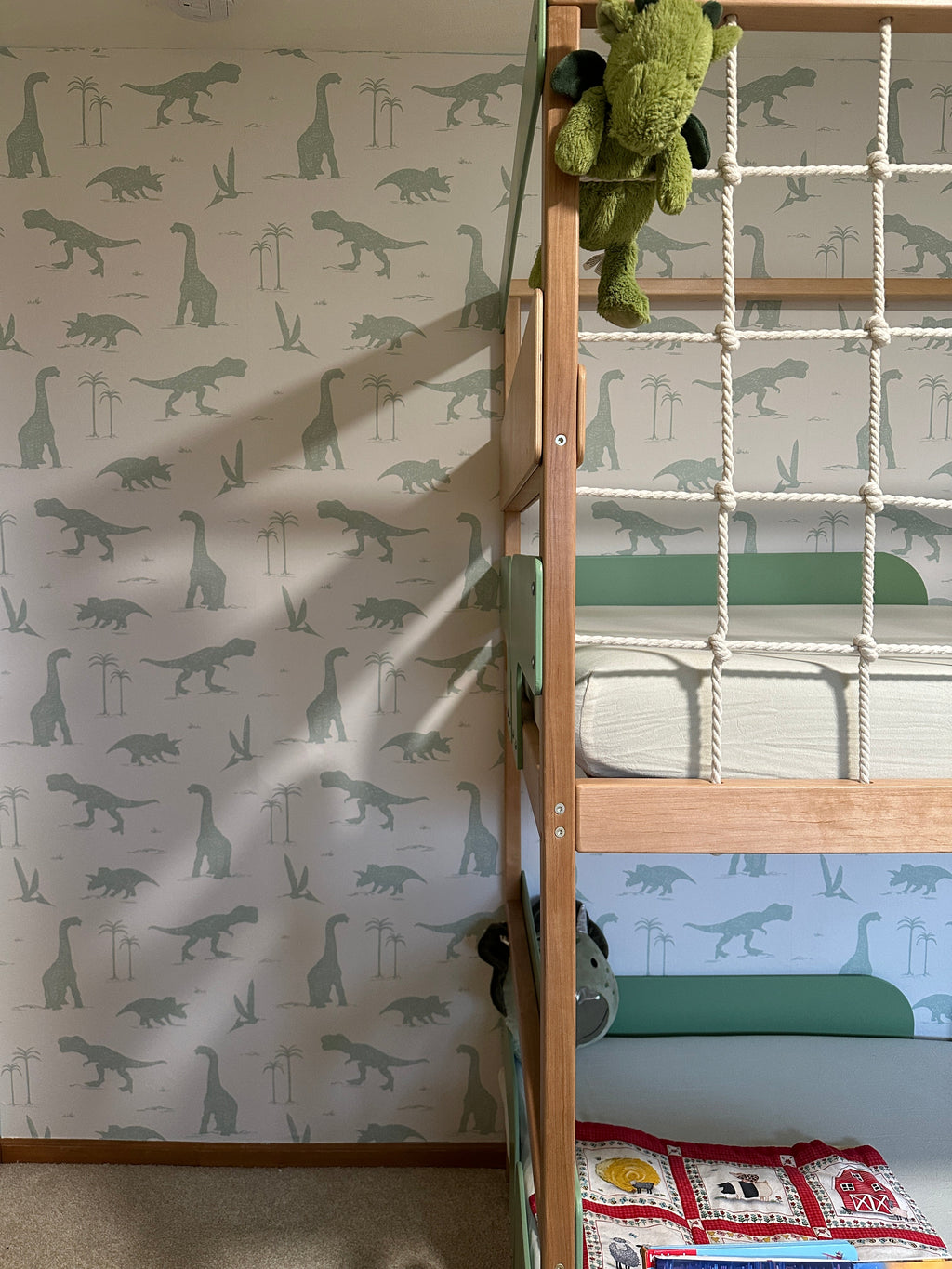 Arlo Whimsical Wallpaper in Sage-Green and Off-White