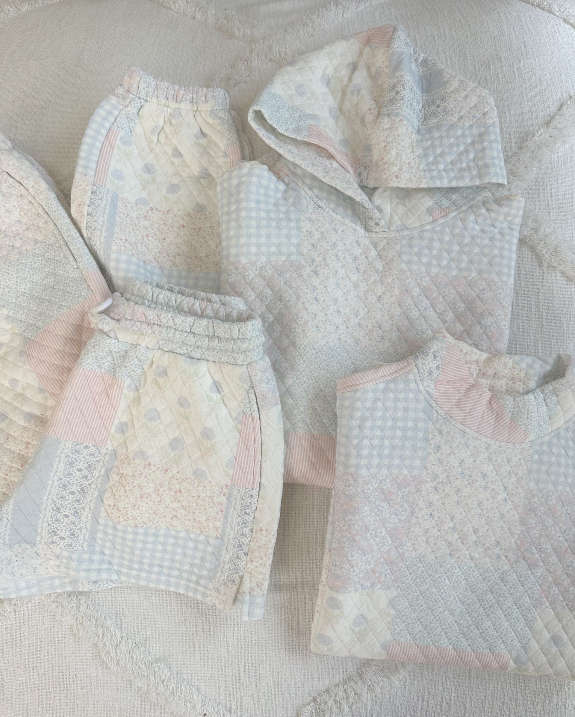 Shades Of Blue Quilted Pastel Mockneck Sweatshirt Unisex