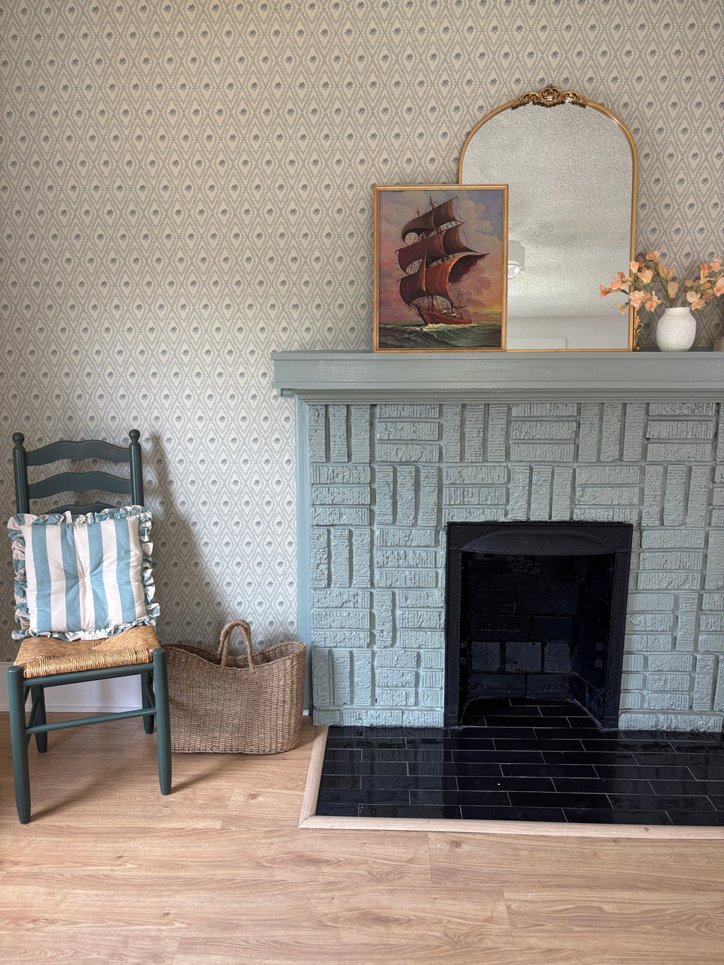 Violet Floral Removable Wallpaper for Modern Home Decor