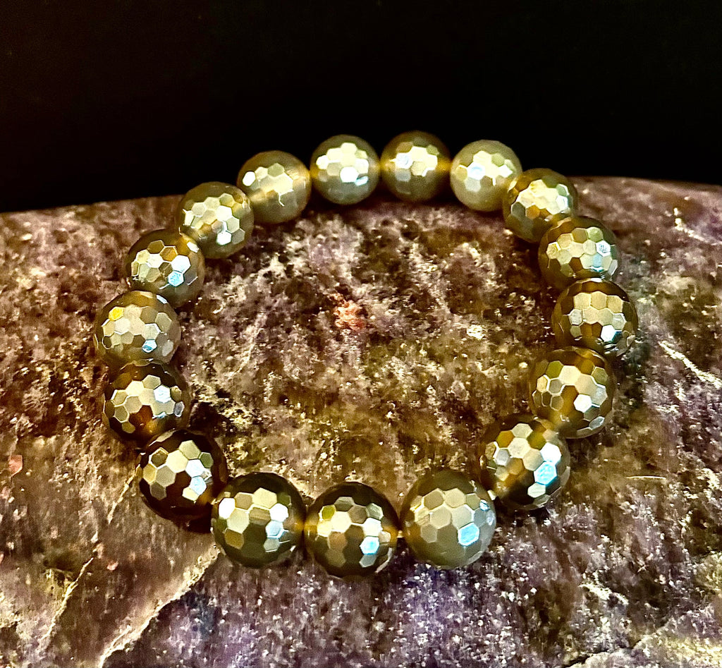 I Feel So Free Bracelet - Mystic Agate 12mm Faceted Beads