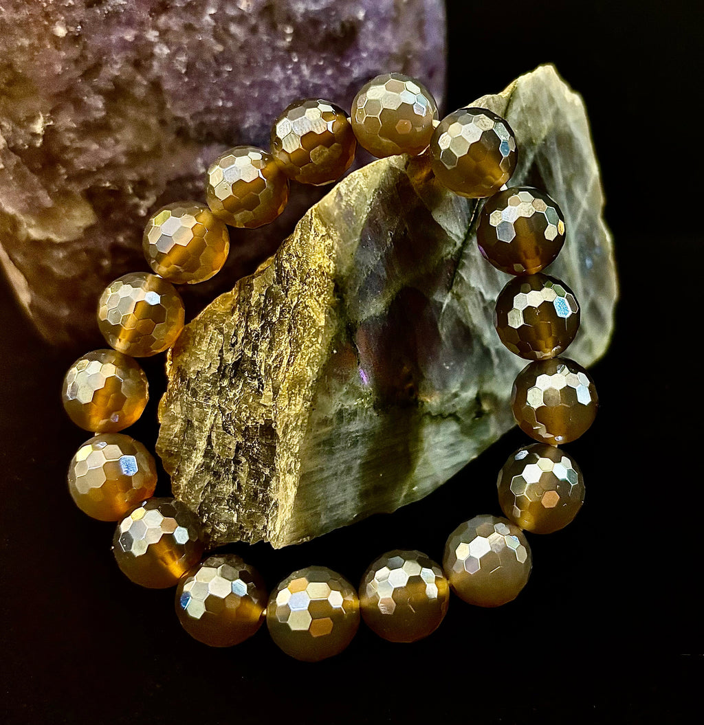 I Feel So Free Bracelet - Mystic Agate 12mm Faceted Beads