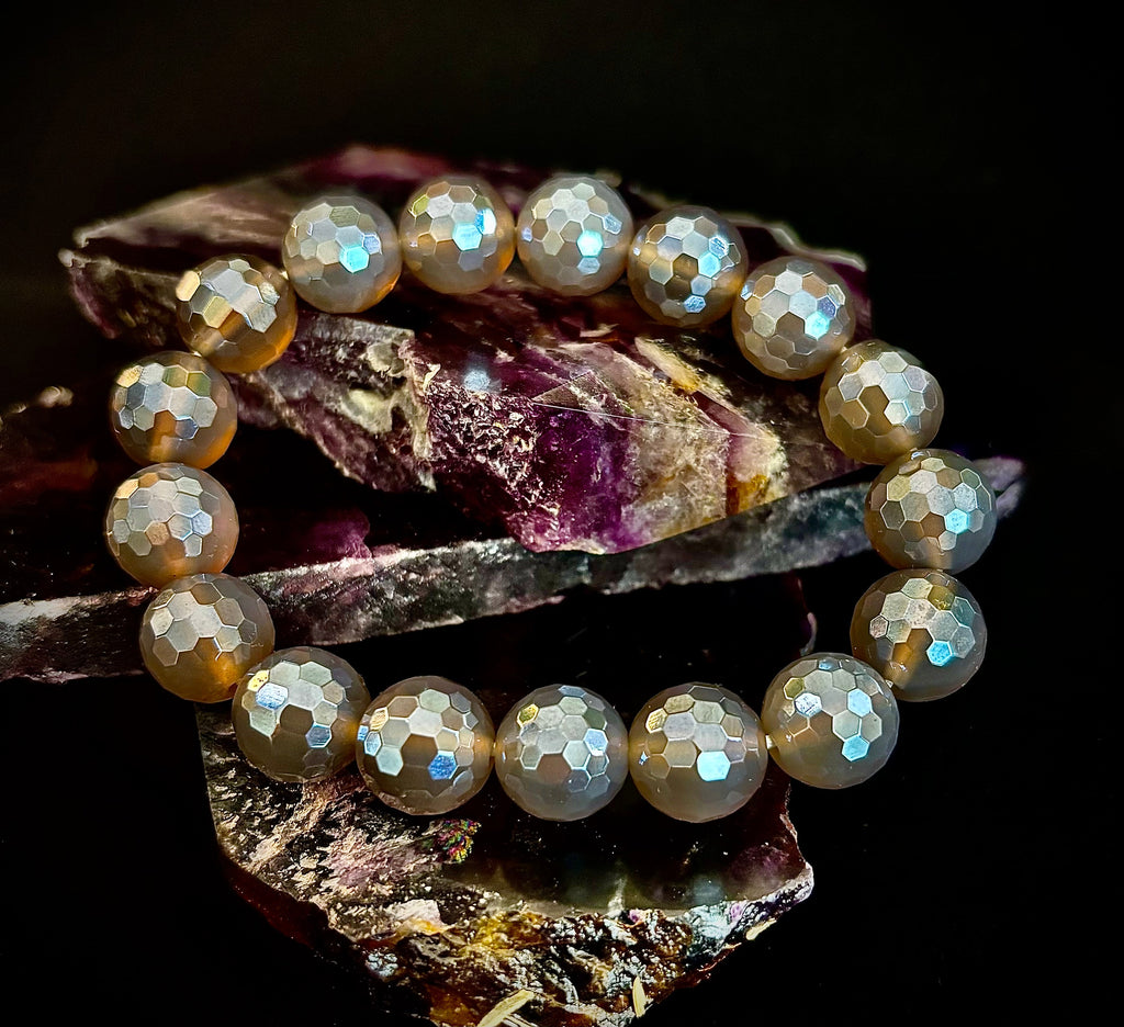 I Feel So Free Bracelet - Mystic Agate 12mm Faceted Beads