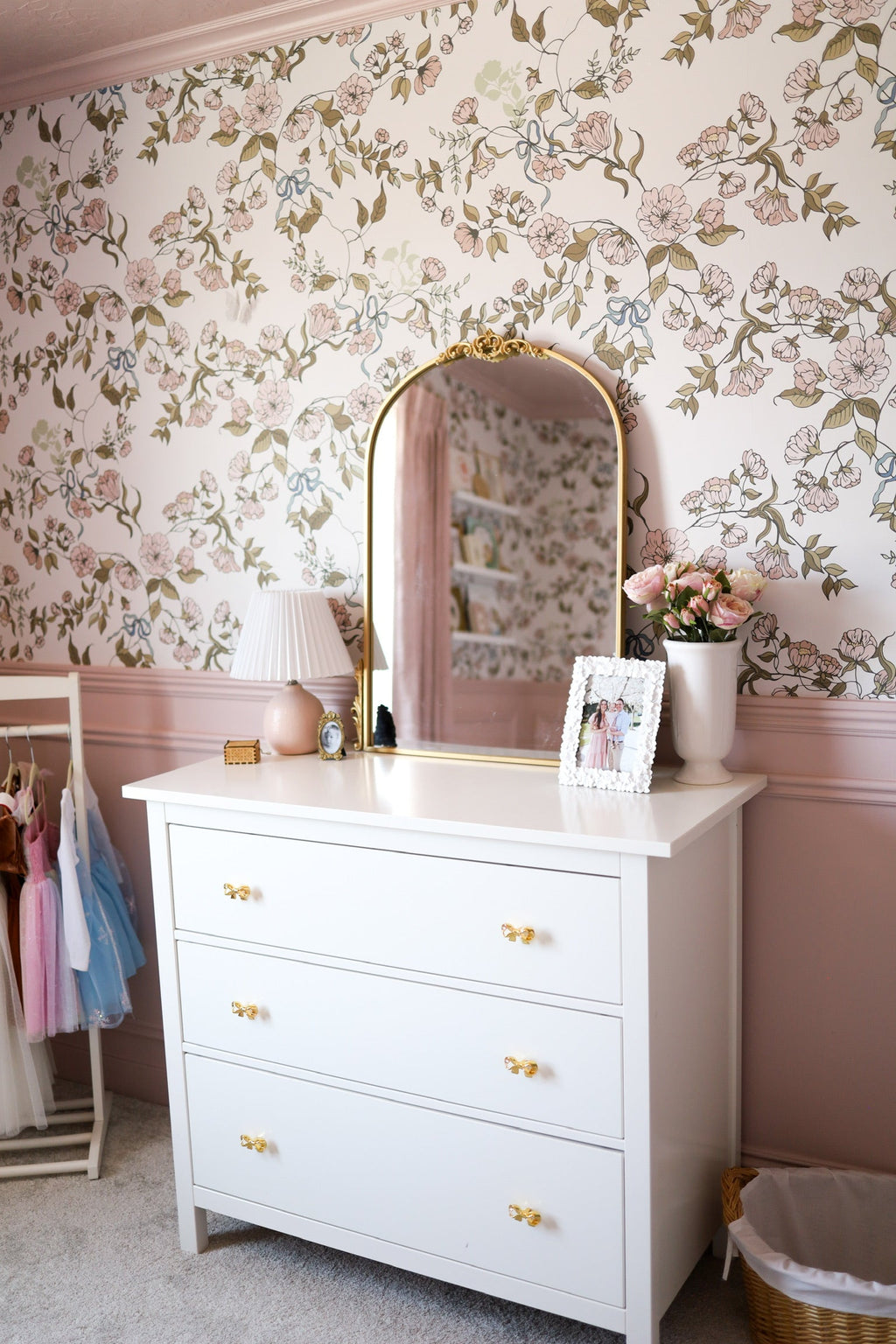 Lettie Floral Removable Wallpaper in Sage-Green & Blush-Pink
