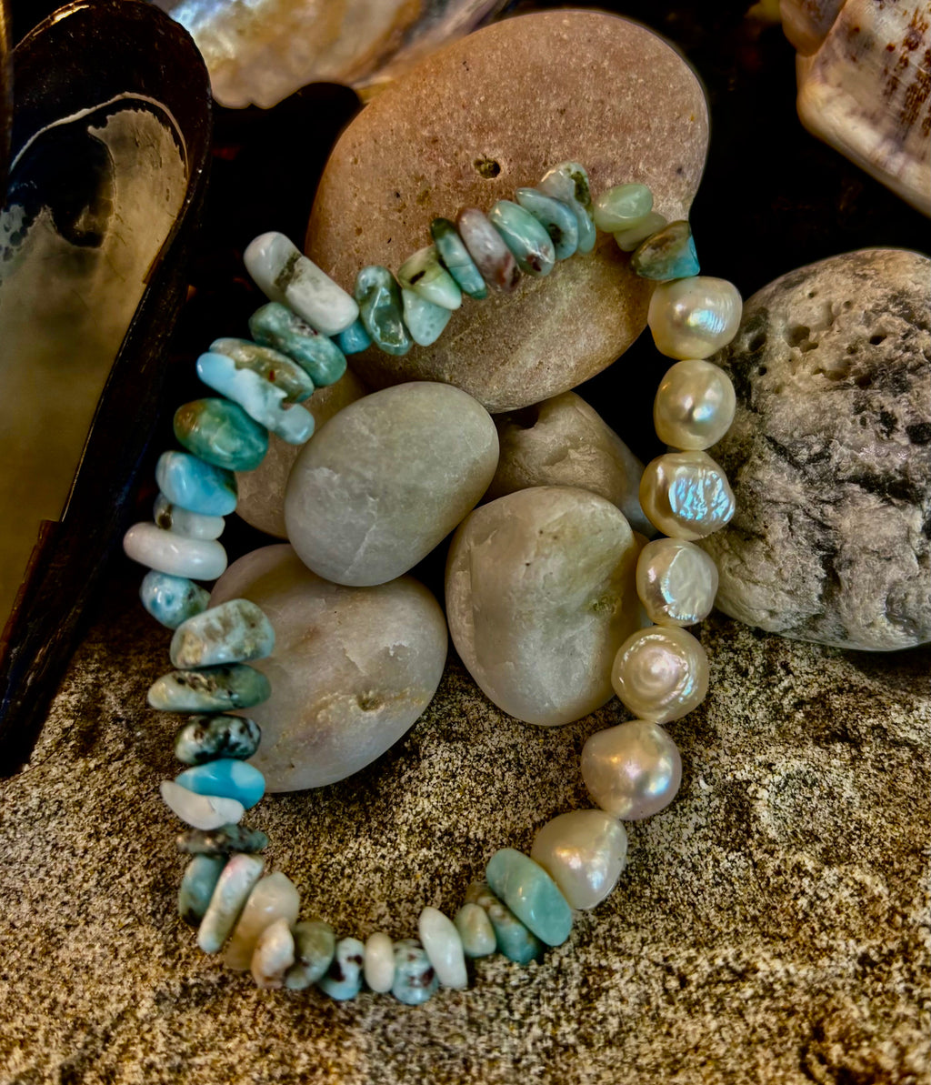 🌊 Mermaid's Treasure Bracelet - Larimar & Cultured Freshwater Pearl Stretch Bracelet