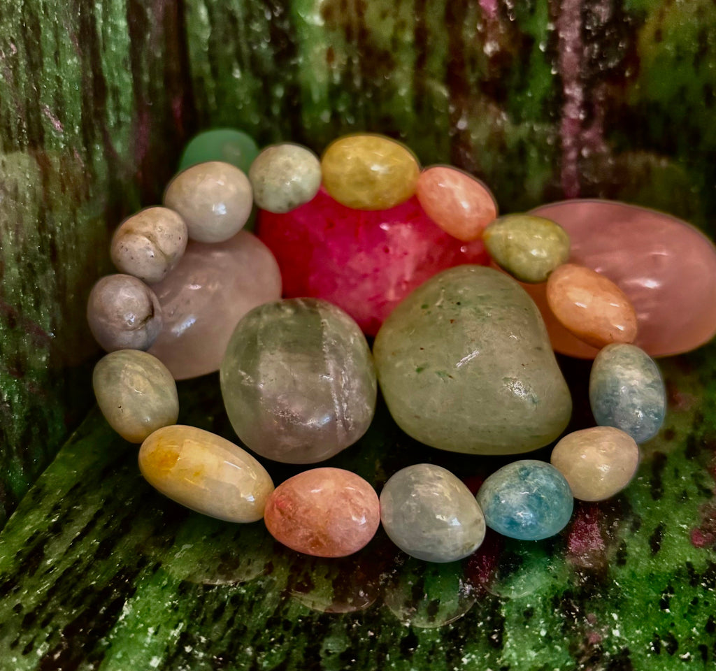🌸 Heart in Bloom Morganite Bracelet
