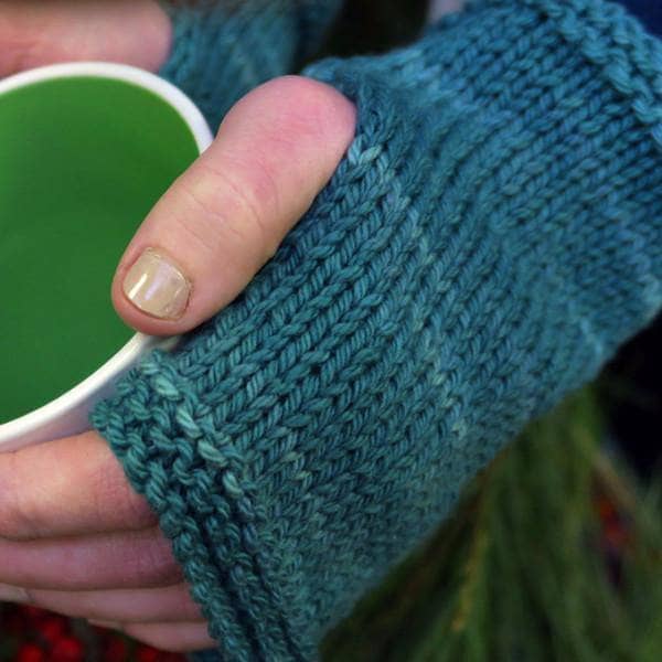 Teal Fingerless Knit Mittens Pattern for Minimalist Style