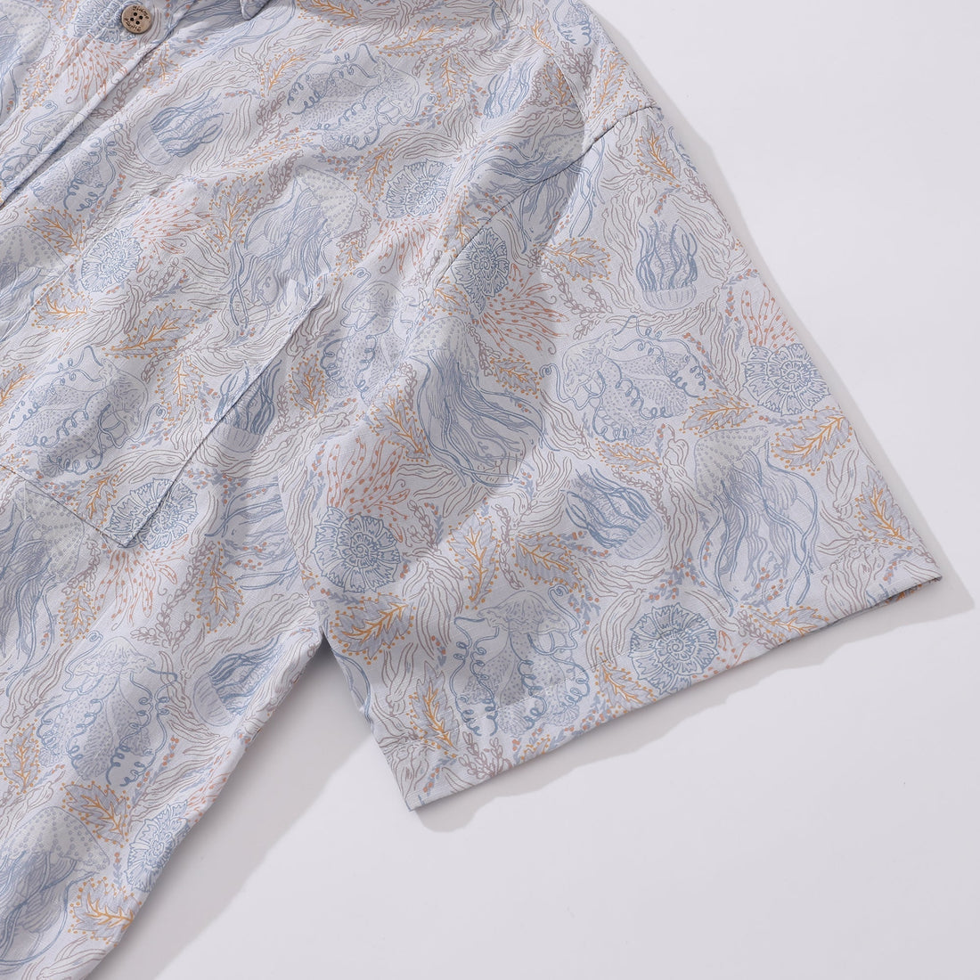 Men's Jellyfish Seascape Print Short Sleeve Aloha Button-Down Shirt