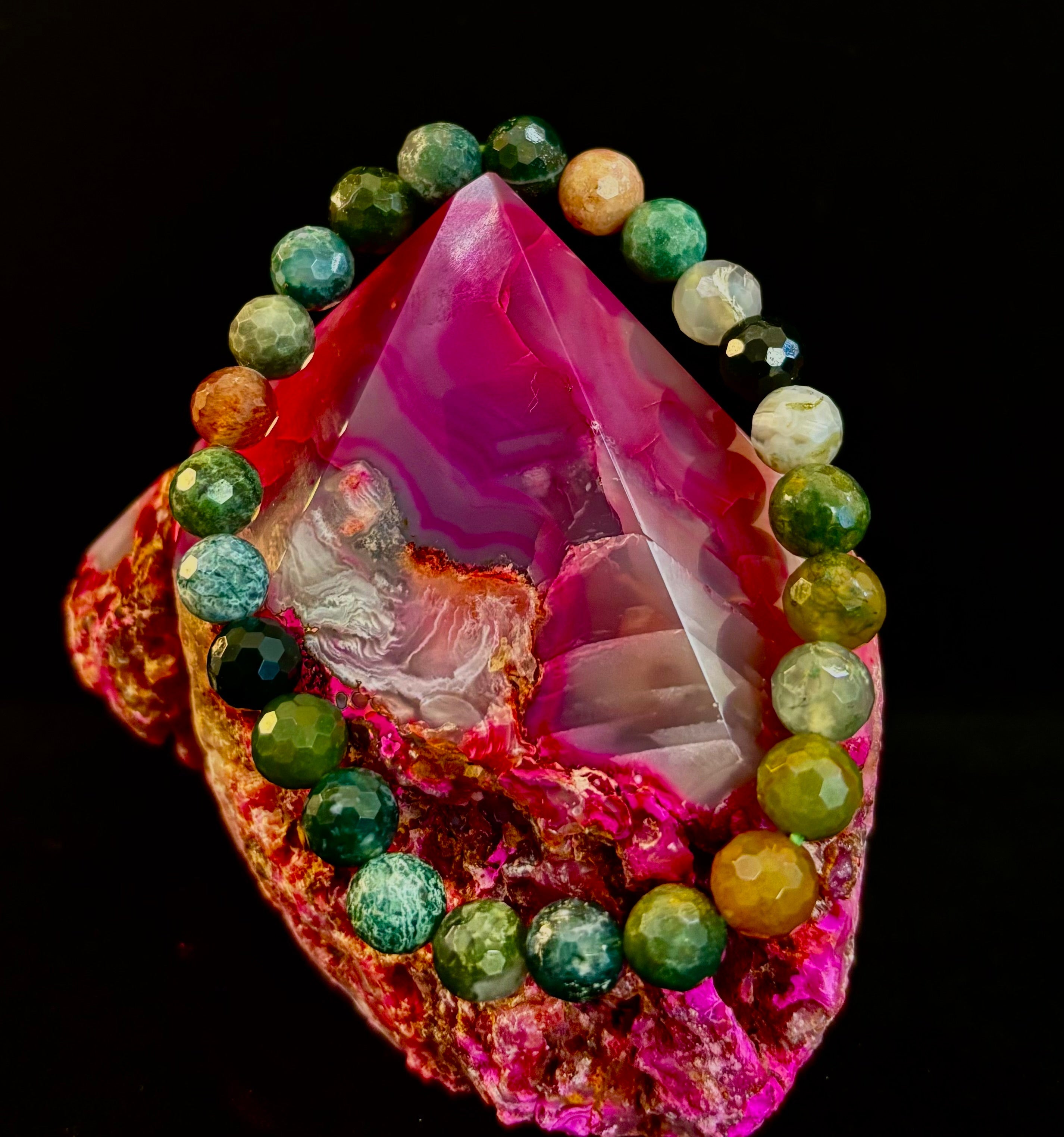 Reiki-Infused Faceted Indian Agate Bracelet for Inner Peace, Grounding & Emotional Harmony (8mm)