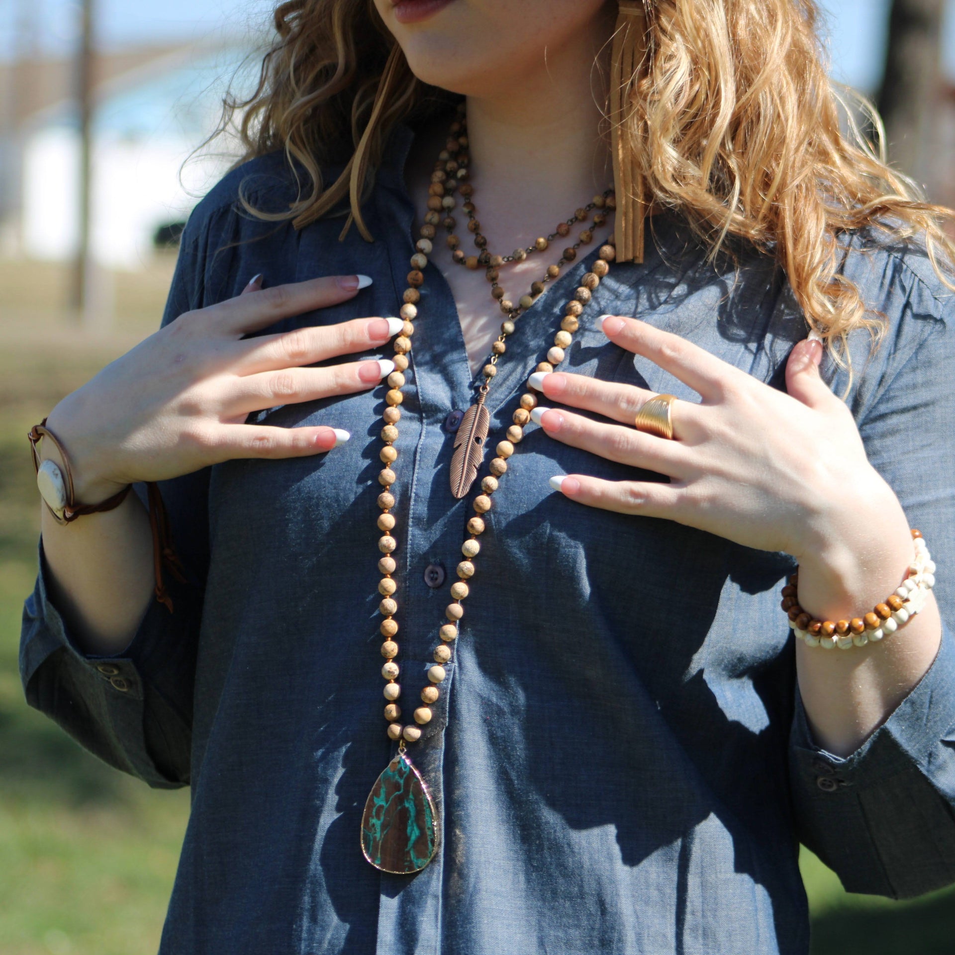 Wood & White Turquoise Stretch Bracelet