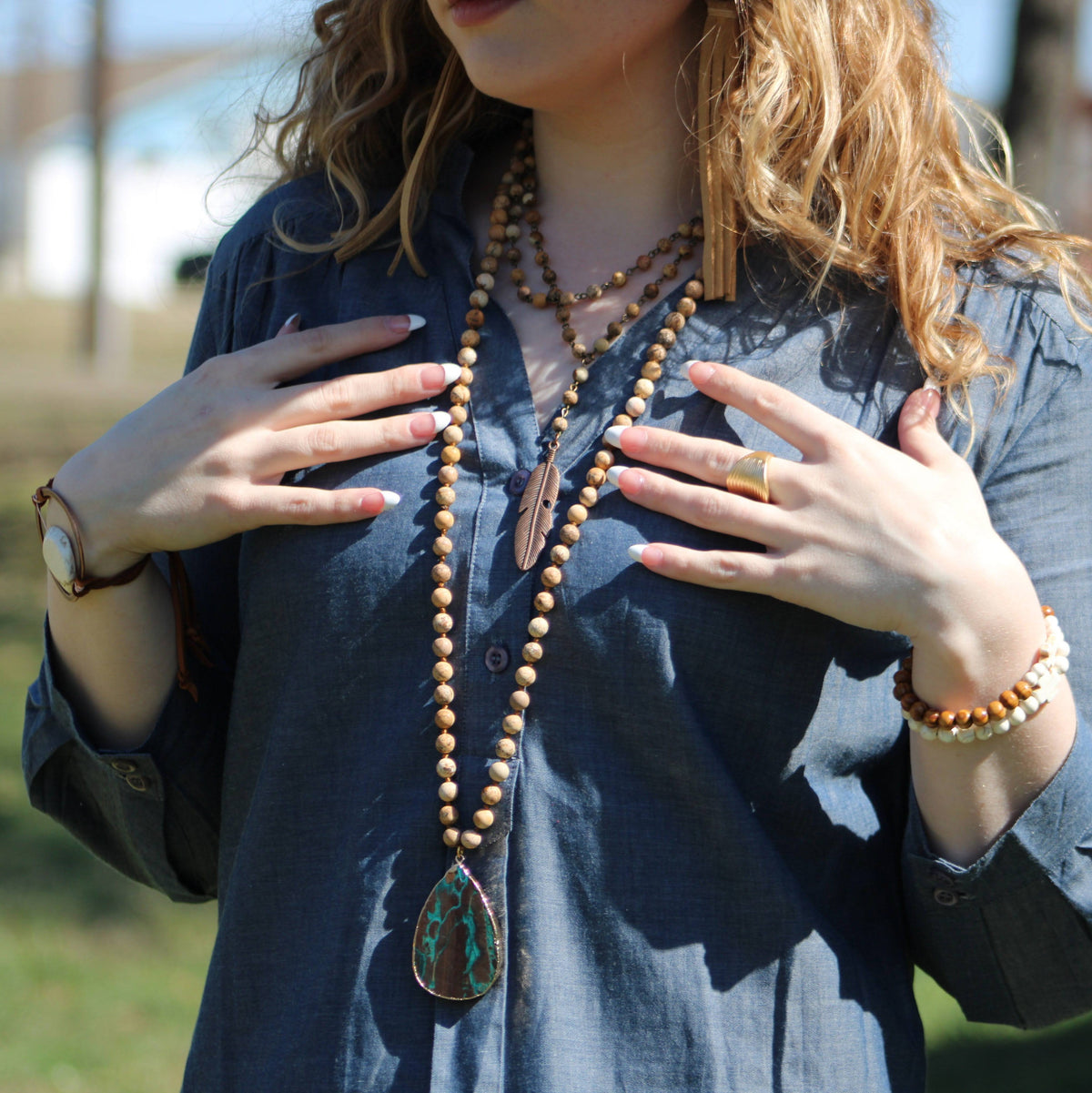 Wood & White Turquoise Stretch Bracelet
