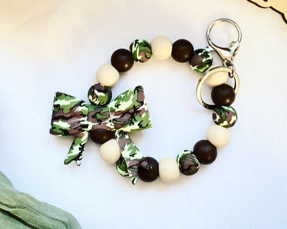 Camo Bow Bead Wristlet