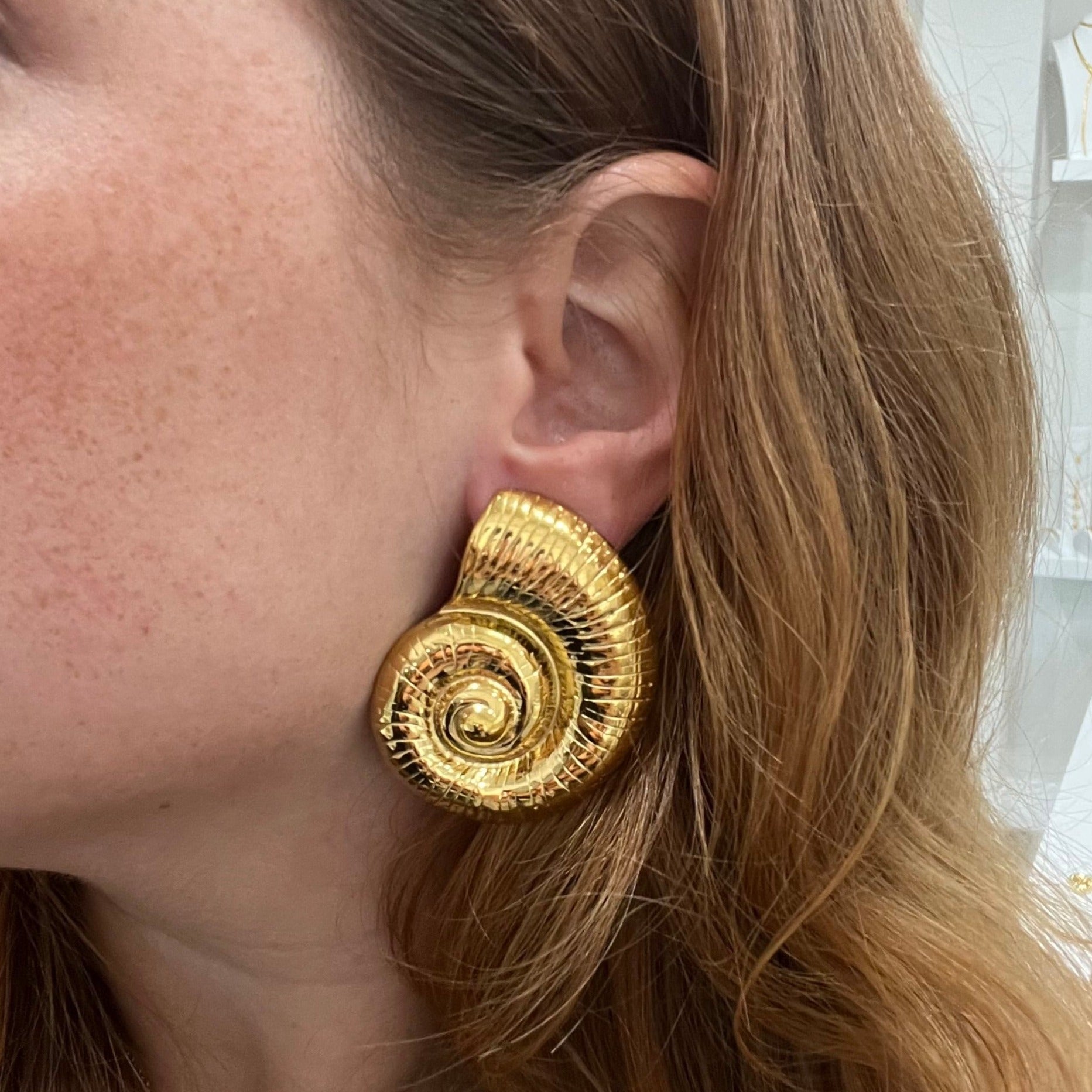 Nylah Shell Earring