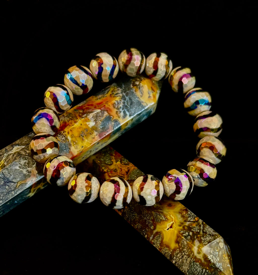 Main Character Energy – Faceted Metallic Electroplated Agate Bracelet (10mm)