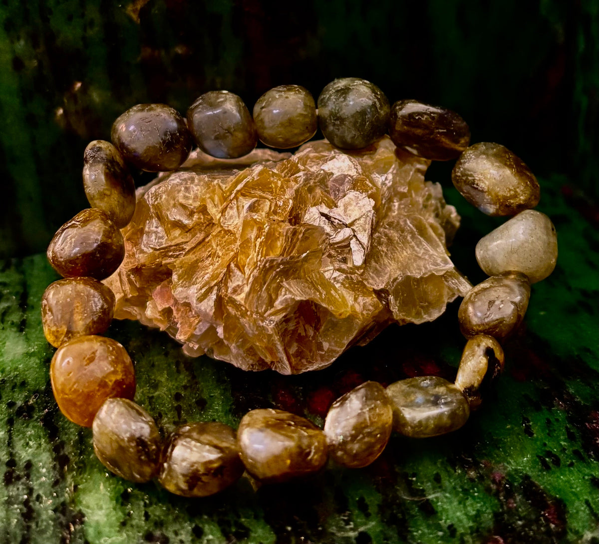 Cosmic Pebble Magic – Tumbled Natural Labradorite Bracelet (10–12mm)