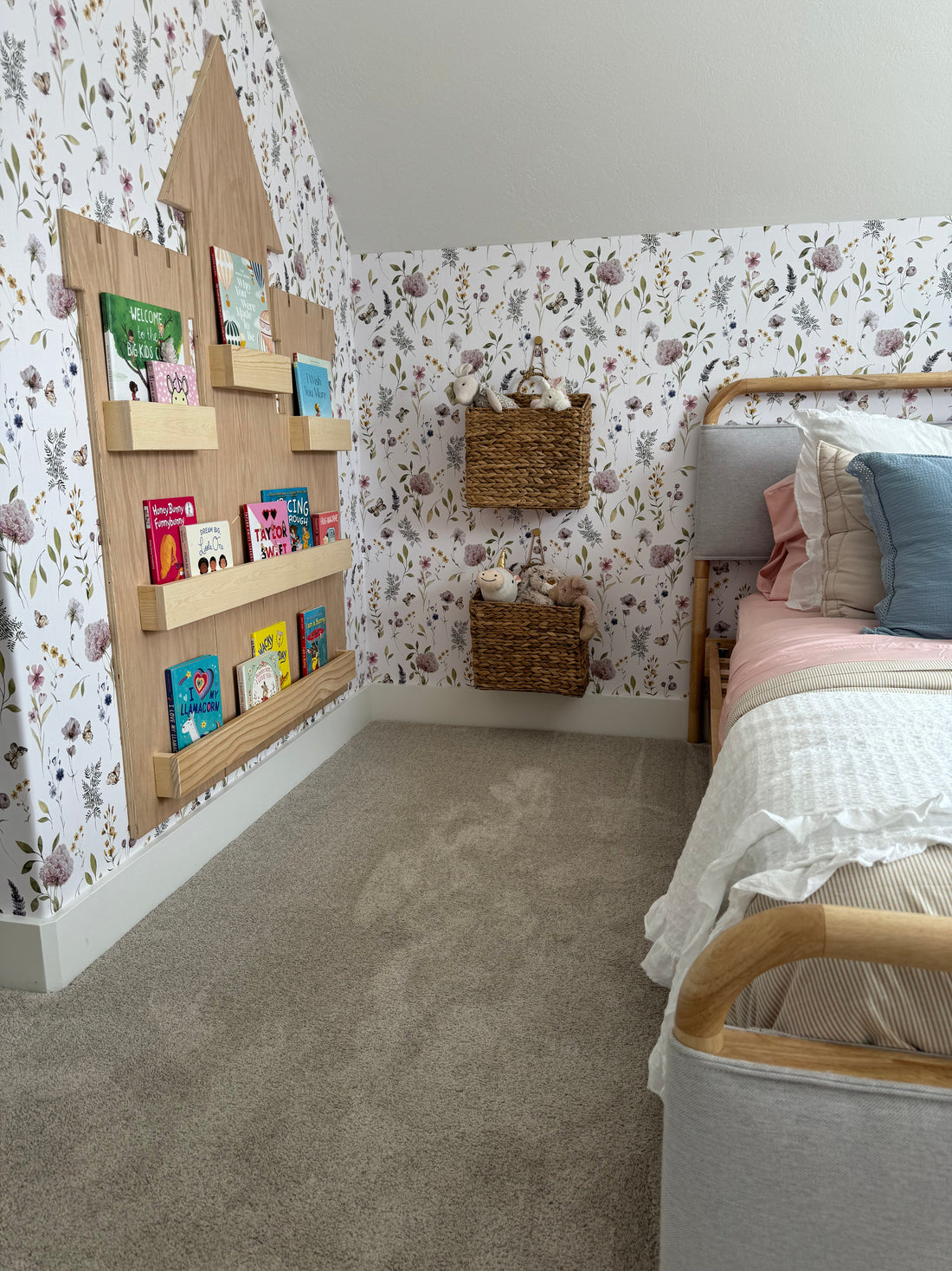 Valerie Floral Wallpaper in Sage-Green, Blush-Pink & Lavender