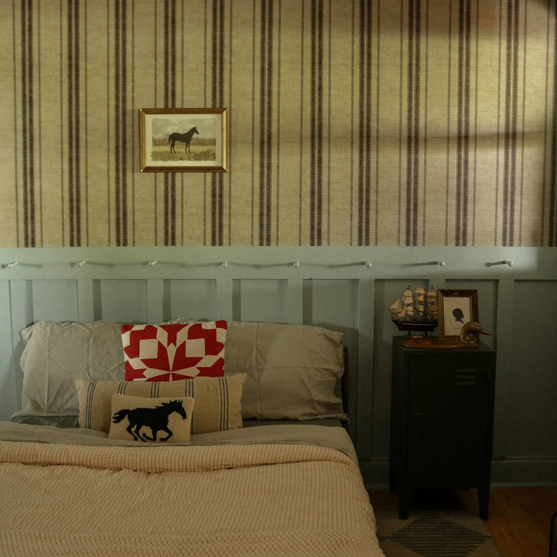 Carter striped wallpaper in beige and dark brown, ideal for rustic or farmhouse decor.