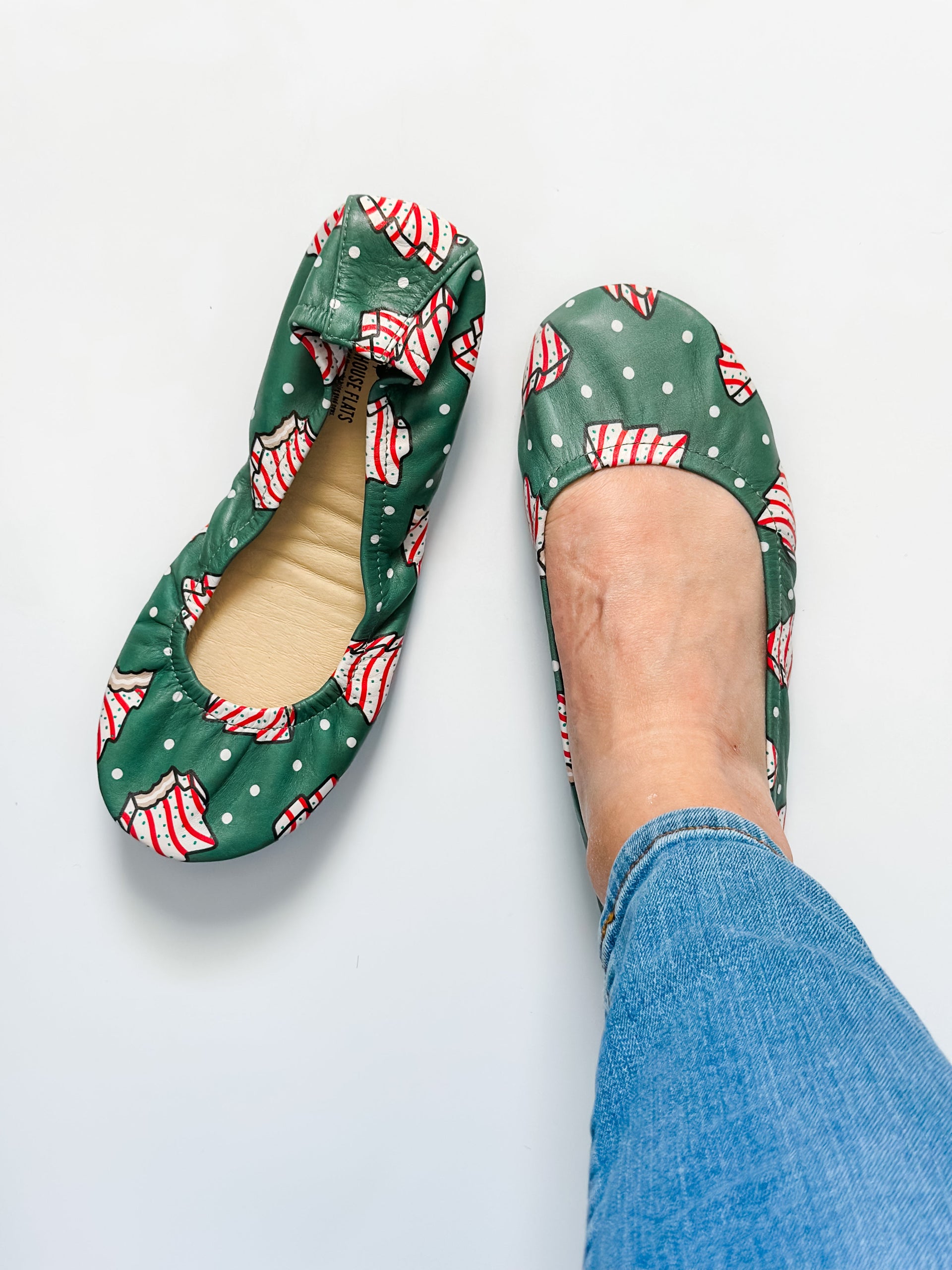 Christmas Treet Holiday Print Comfortable Slip-On Ballet Flats - Image 3