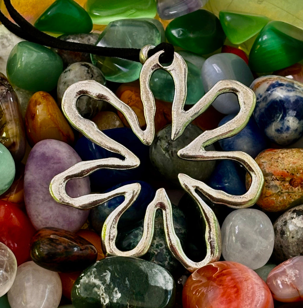 Hollow Out Flower Charm Necklace – Free-Spirited, Fierce, and Fabulous