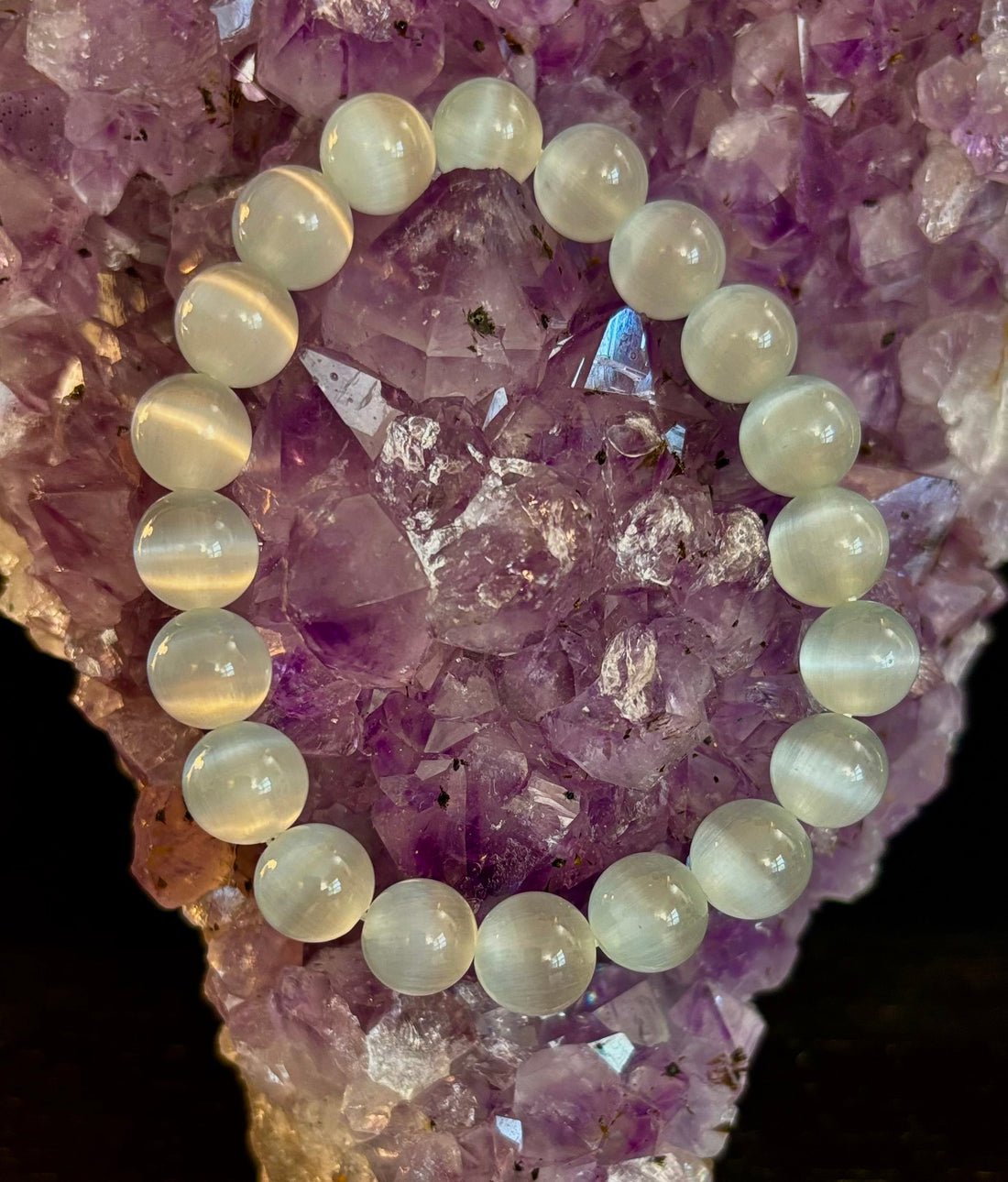 White Cat Eye Stone Bracelet – Reiki-Infused Clarity & Protection Jewelry (Medium–Large Wrist)