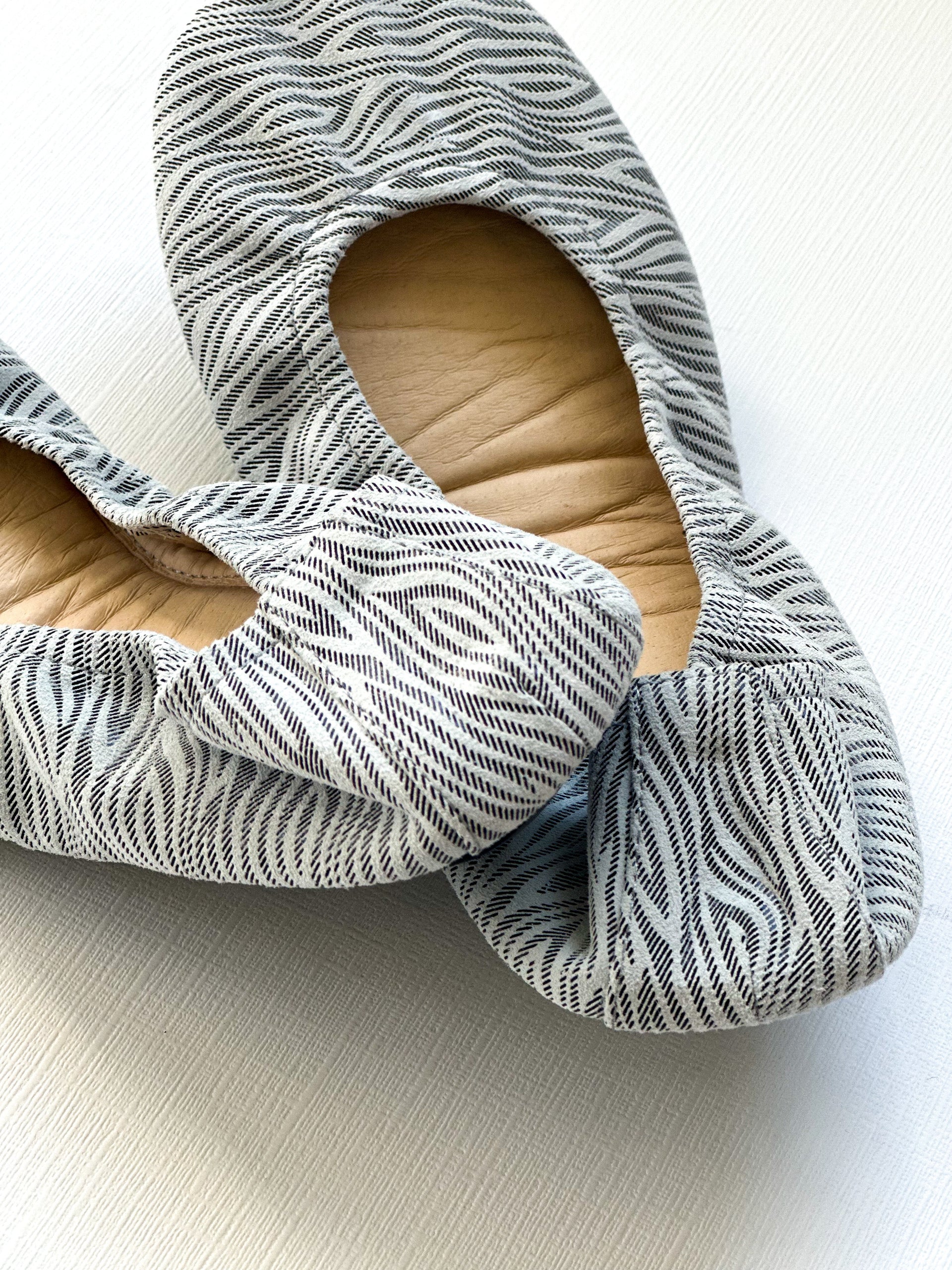 Zealous Zebra Pattern Slip On Comfortable Women Flats - Image 3
