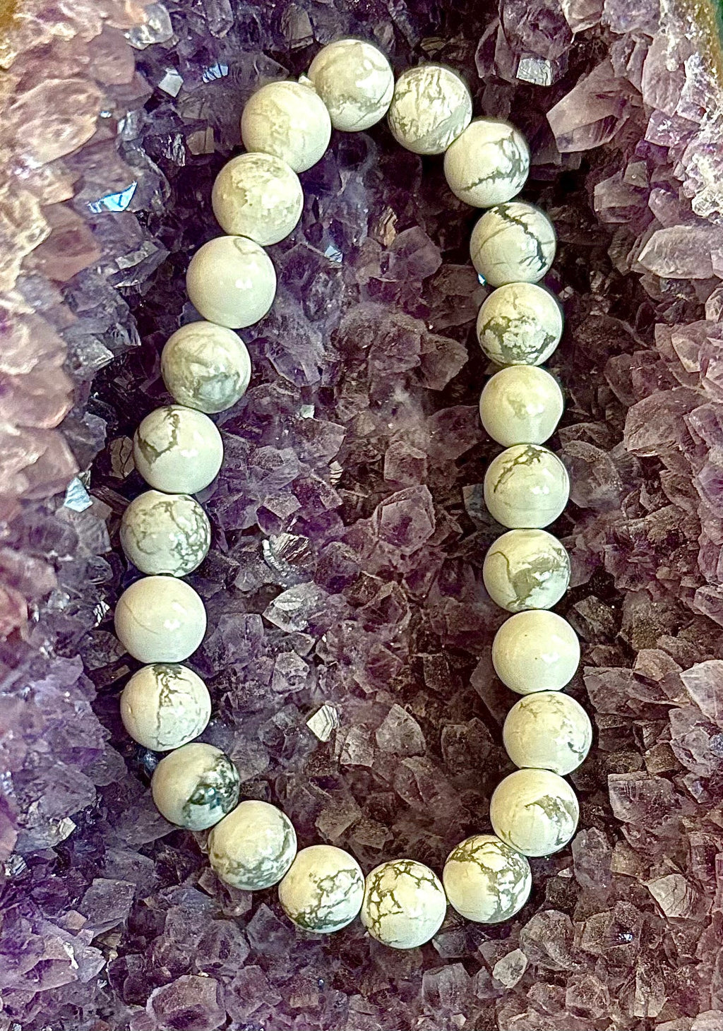 White Howlite Bracelet – Calm, Clarity & Inner Peace