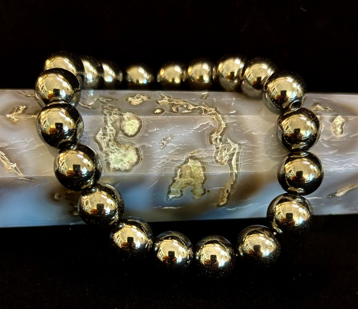 Hematite Grounding & Protection Bracelet – Root Chakra Healing Stone for Confidence, Clarity & Stability (6mm, 8mm, 10mm Options)
