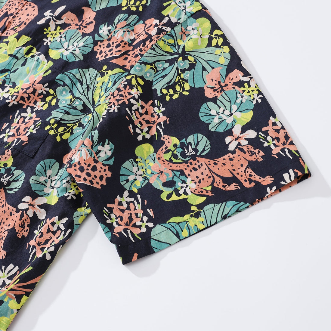 Men's Tropical Rainforest Floral Button-down Hawaiian Shirt