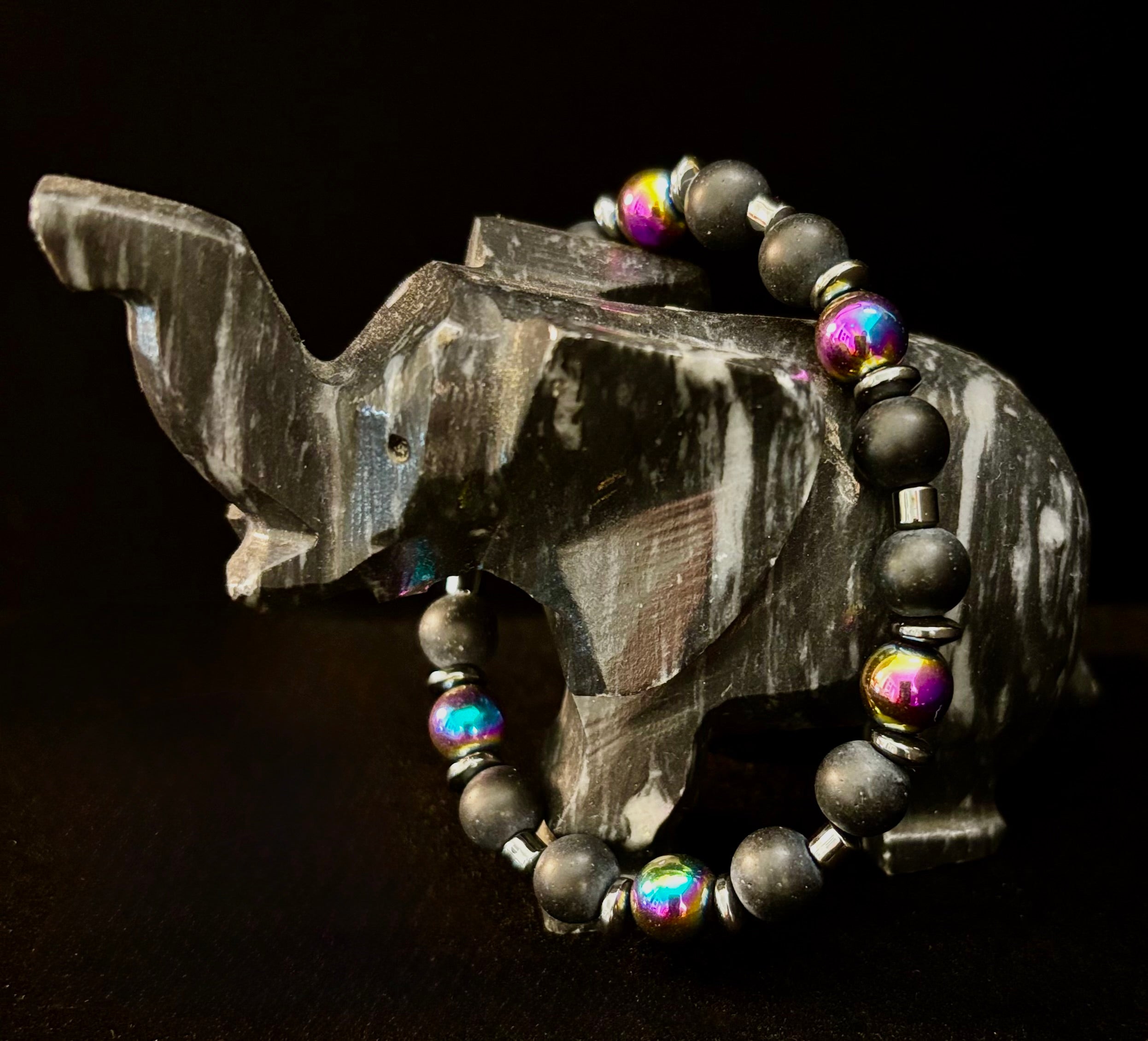 Hematite and Natural Stone Unisex Stretch Bracelet – Medium Fit, Sleek Fusion Style