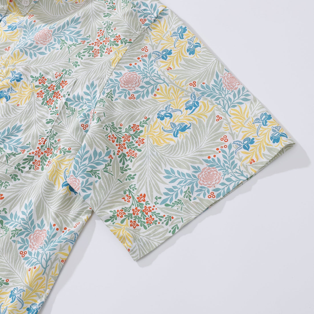Men's Flying Swallow Grass Print Cotton Short Sleeve Aloha Shirt