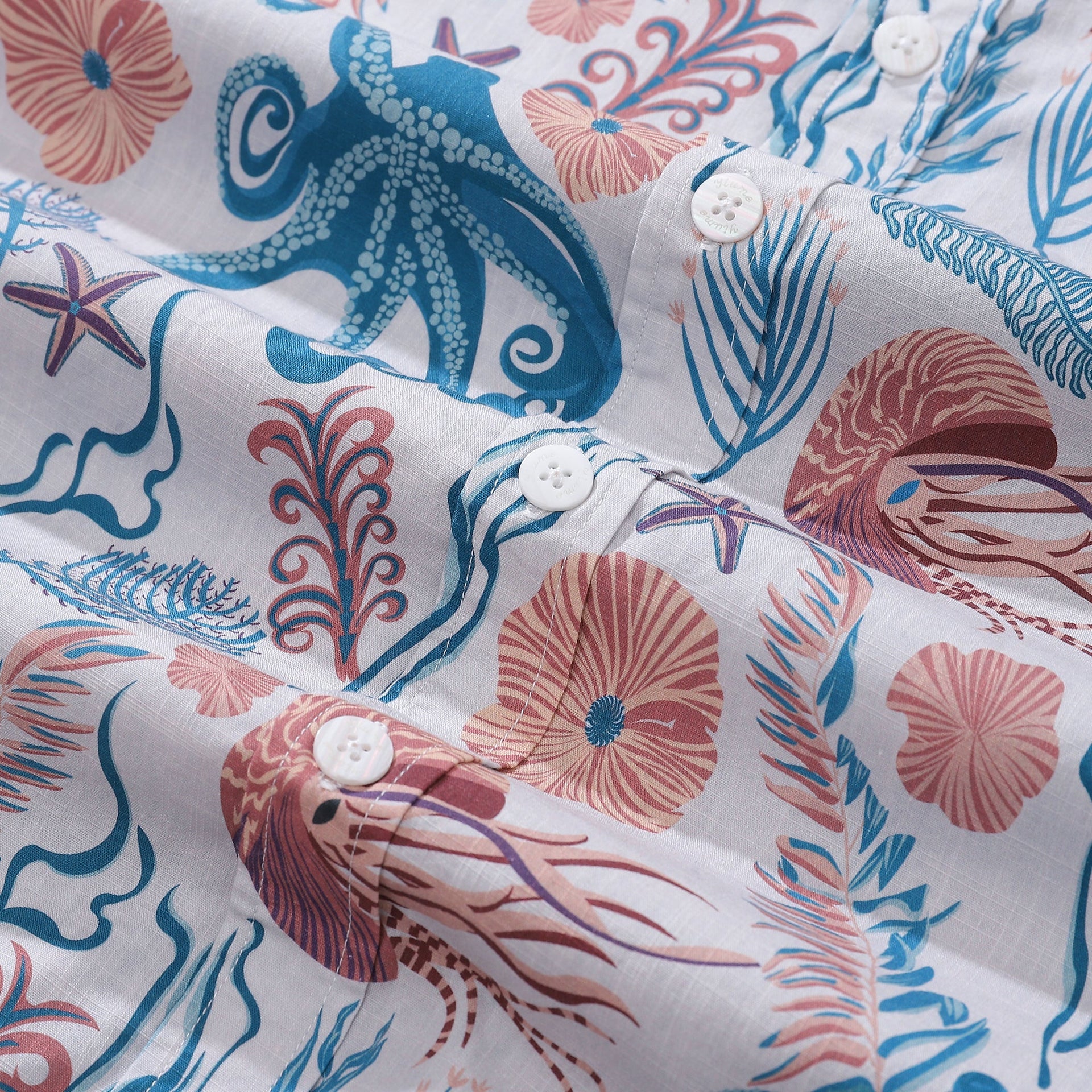 Men's Octopussy Print Cotton Aloha Button-Down Short Sleeve Shirt