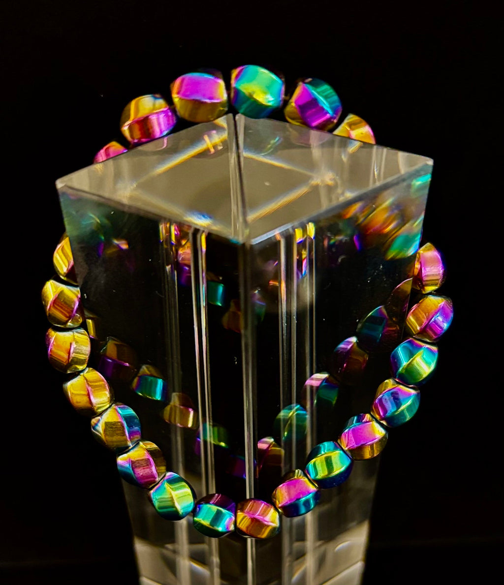 Rainbow Style Geometric Beaded Bracelet – LGBTQ+ Pride & Power for Medium and Large Wrists