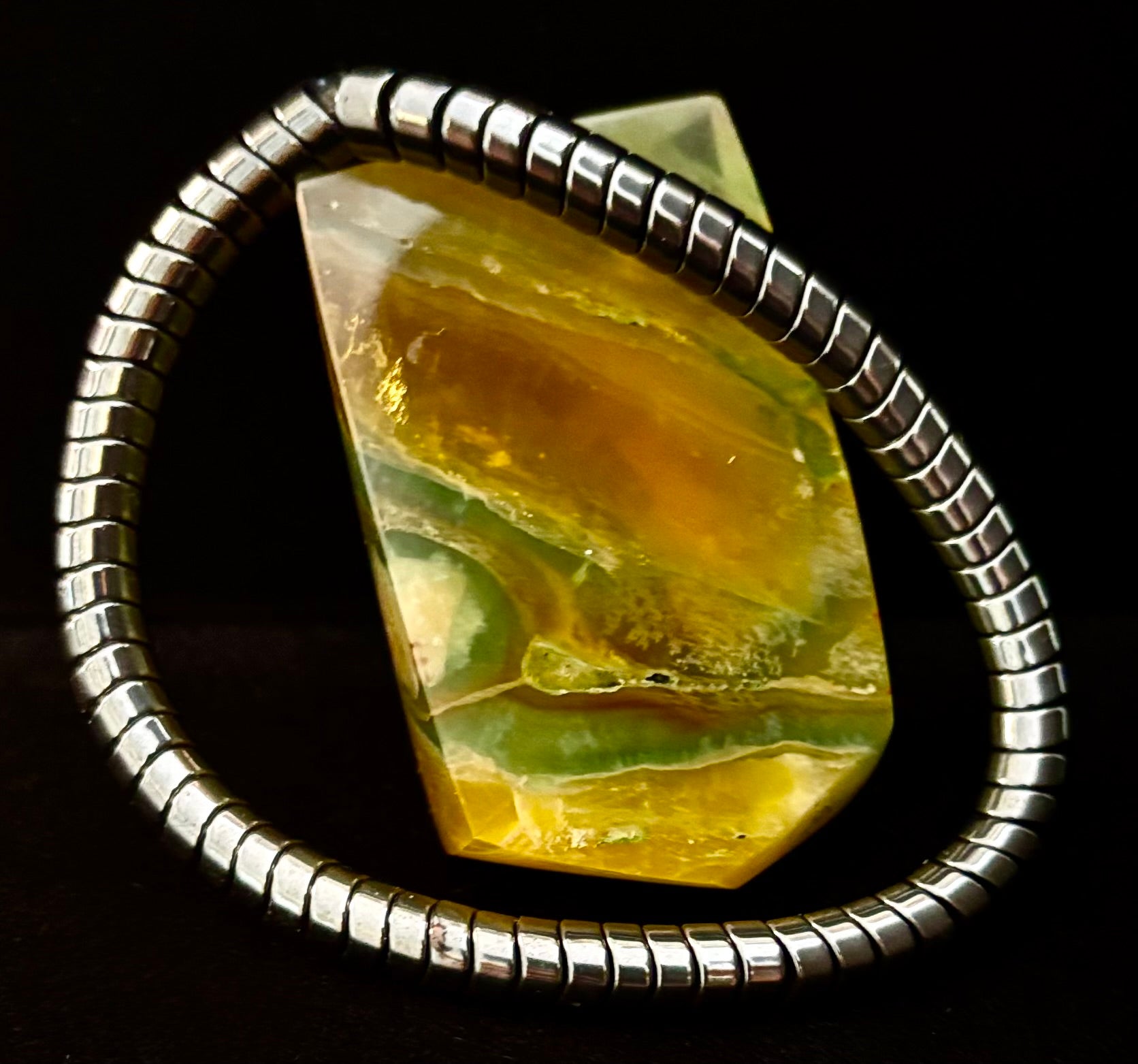 🐍 Snake Bone Style Bracelet – Bold & Modern Power Piece