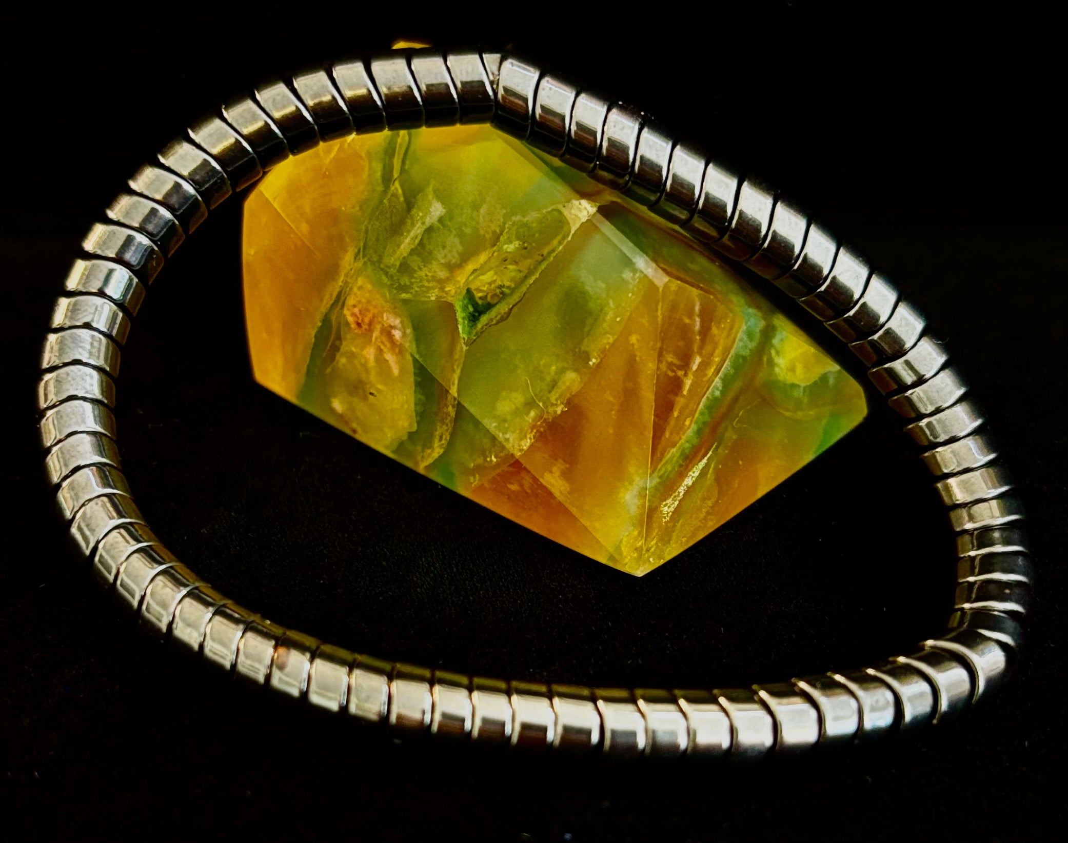 🐍 Snake Bone Style Bracelet – Bold & Modern Power Piece