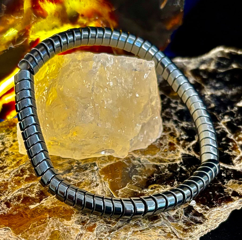 🐍 Snake Bone Style Bracelet – Bold & Modern Power Piece