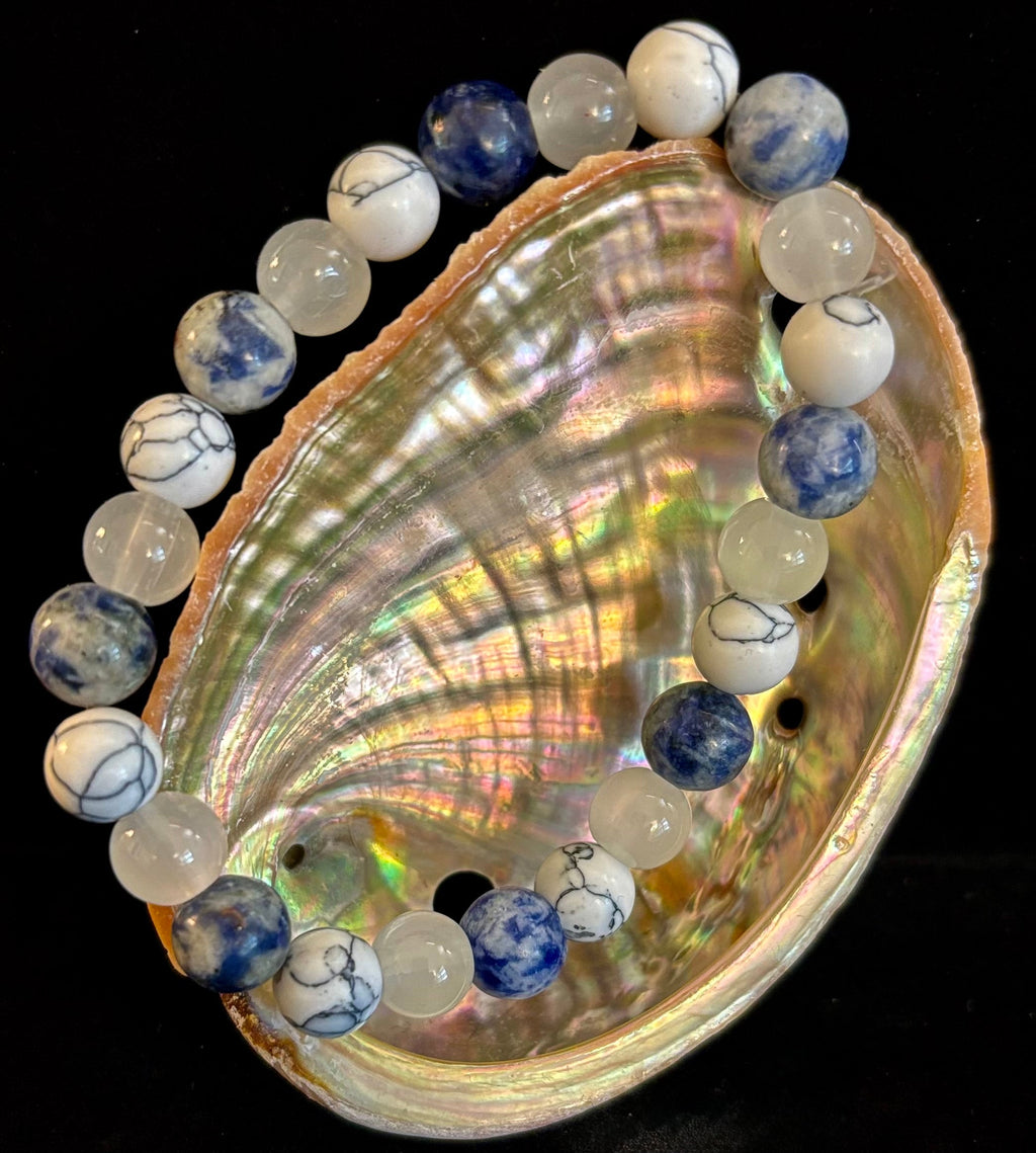 Lapis Lazuli, White Turquoise & Selenite Beaded Bracelet – Protection, Grounding & Spiritual Clarity