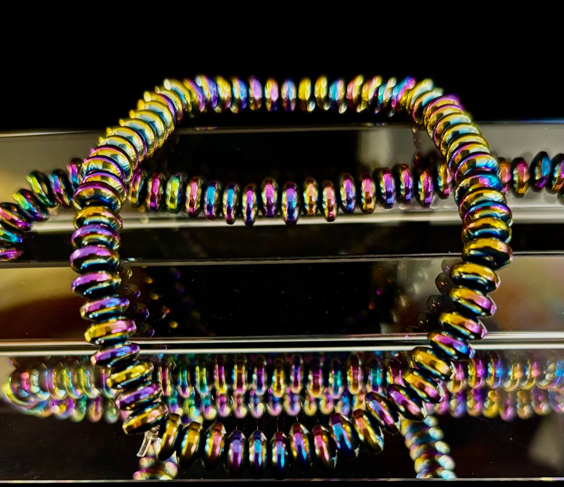 🌈 Rainbow Hue Metal Bracelet – Medium to Large Wrists