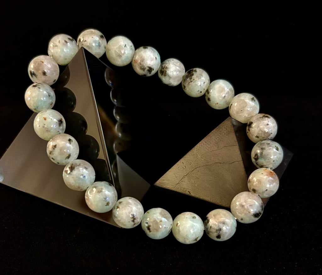 Sesame Kiwi Jasper Bracelet – 8mm Beads, Medium Wrists