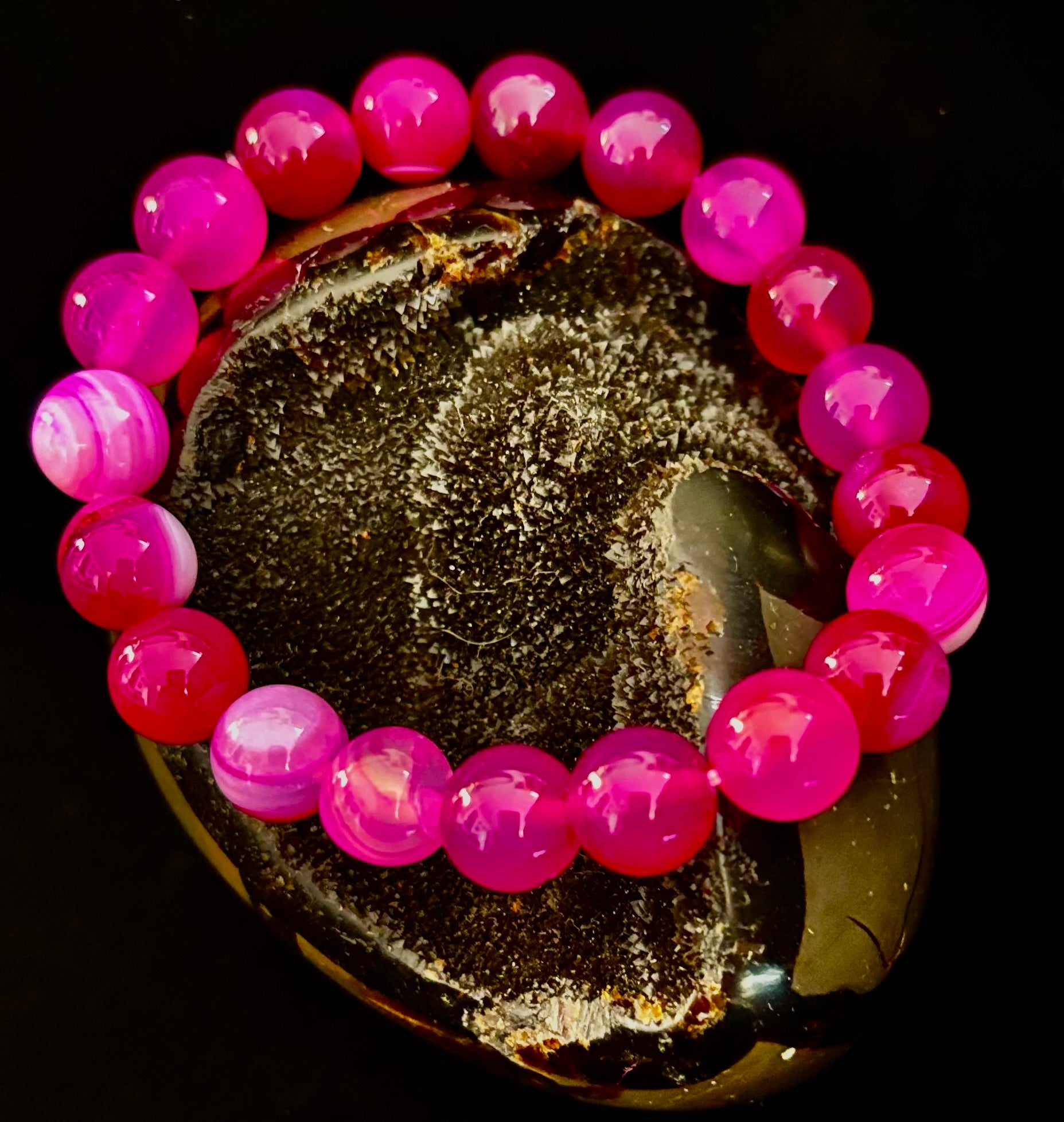 Rose Red Striped Agate Beaded Bracelet – 10mm Natural Stone for Large Wrists