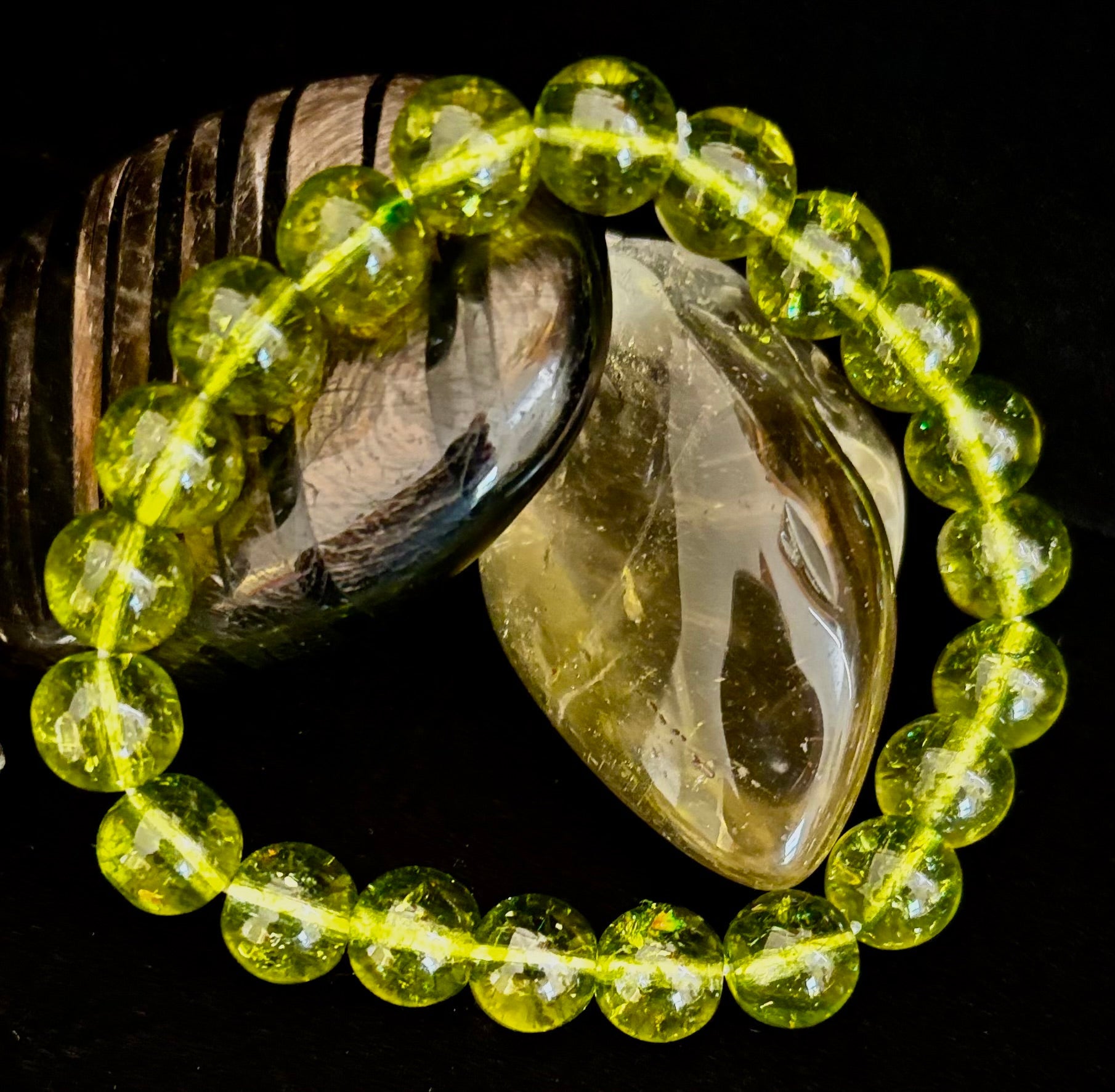 Green Peridot Healing Bracelet – 8mm or 10mm Beads for Abundance, Growth & Emotional Clarity