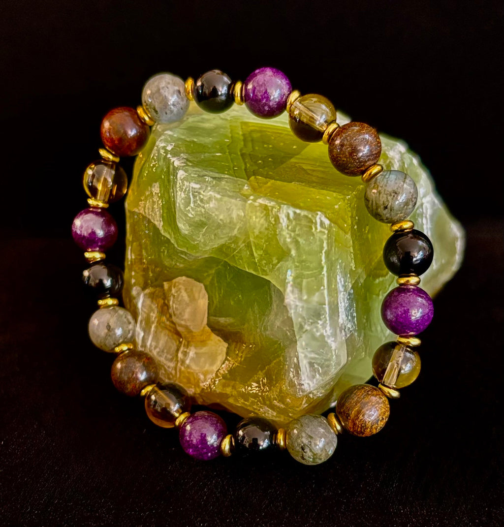 Mystic Energy - Labradorite, Amethyst, Smoky Quartz, Black Onyx & Tiger’s Eye Reiki-Infused Protection & Balance Bracelet