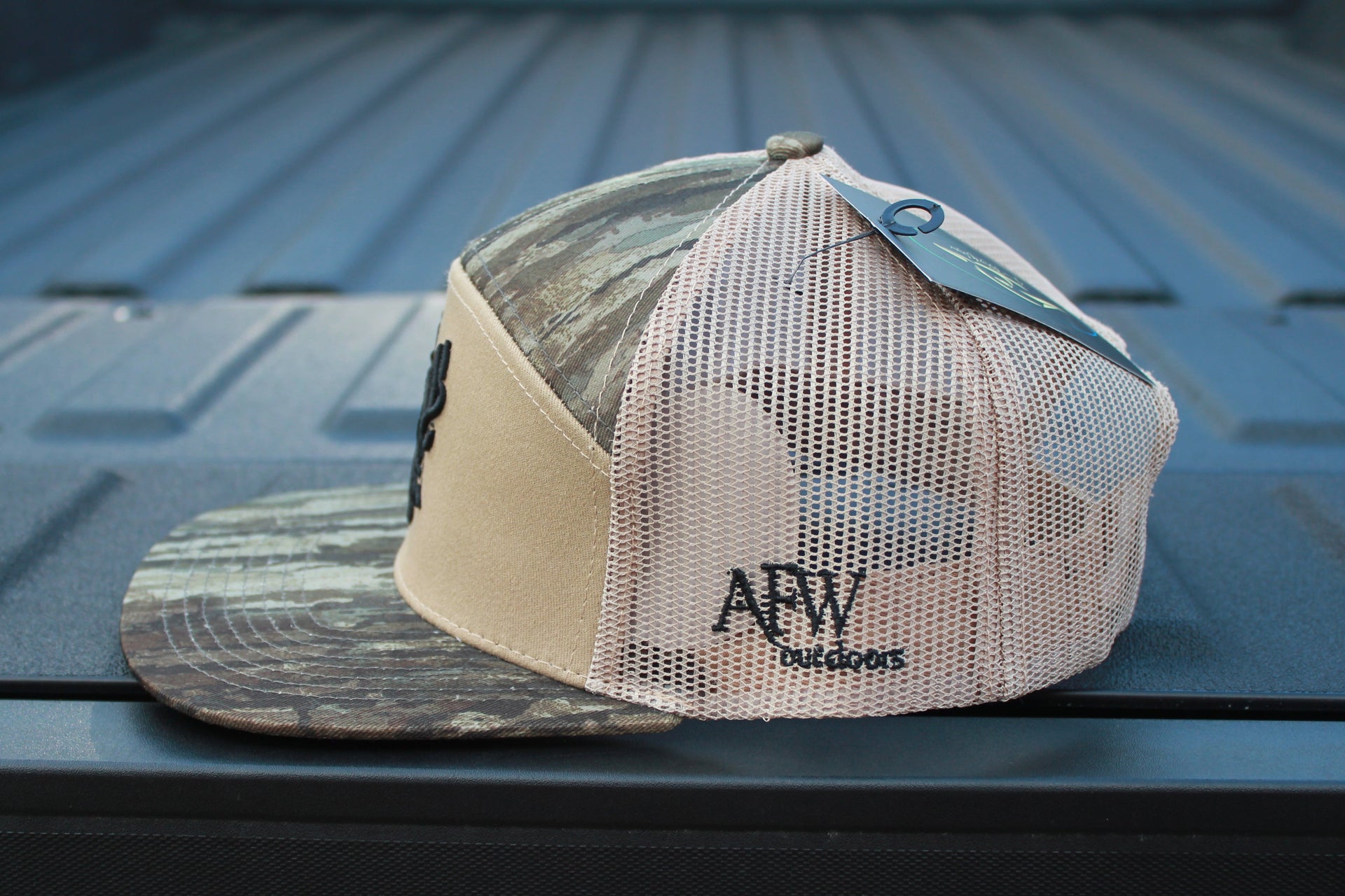 Realtree Legacy Camo 7 Panel Buck Logo Hat