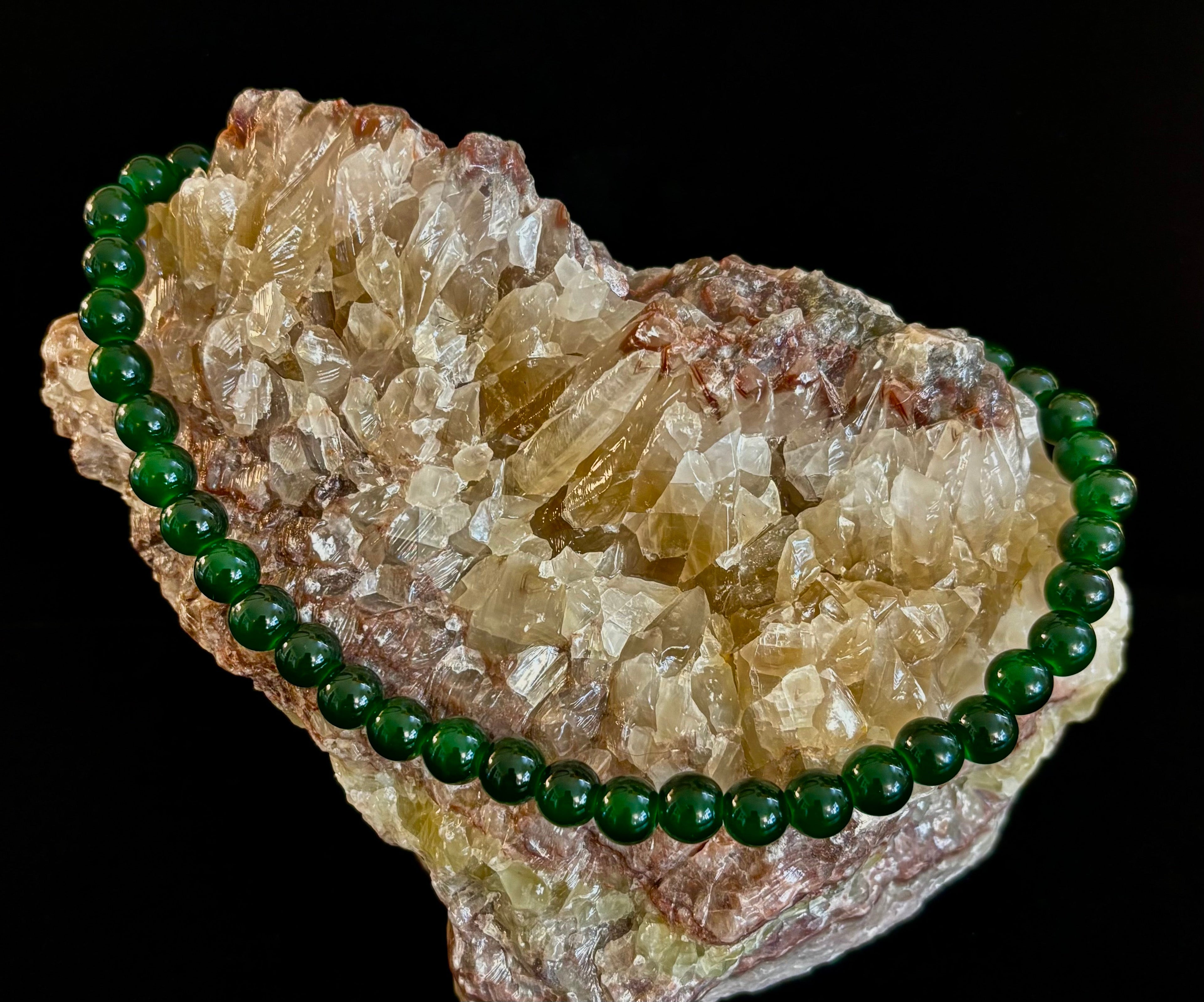 Emerald Green 8mm Beaded Choker Necklace – Bold, Timeless & Vibrant 💚✨