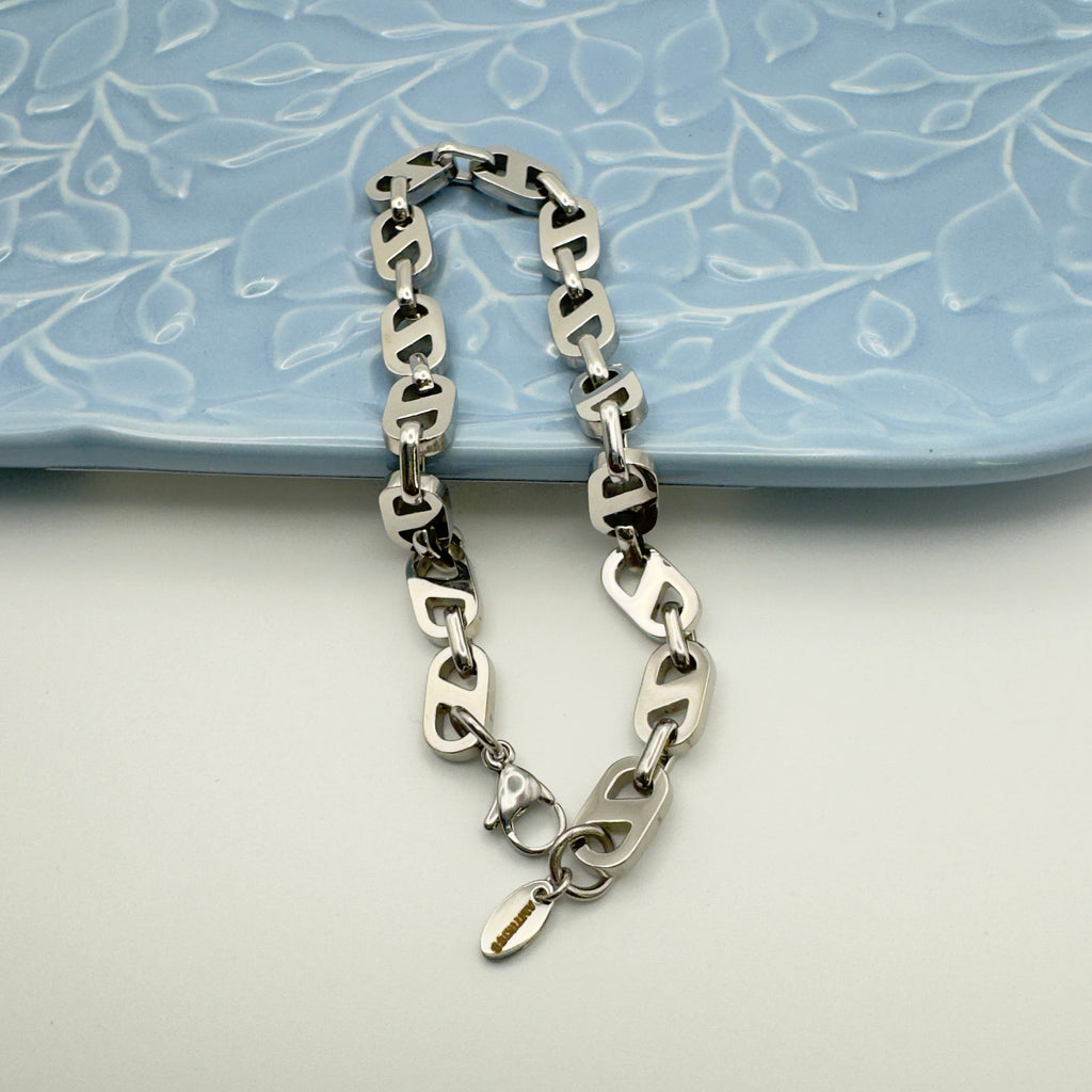 Premium Stainless Steel Chain Link Bracelet - Hypoallergenic & Durable