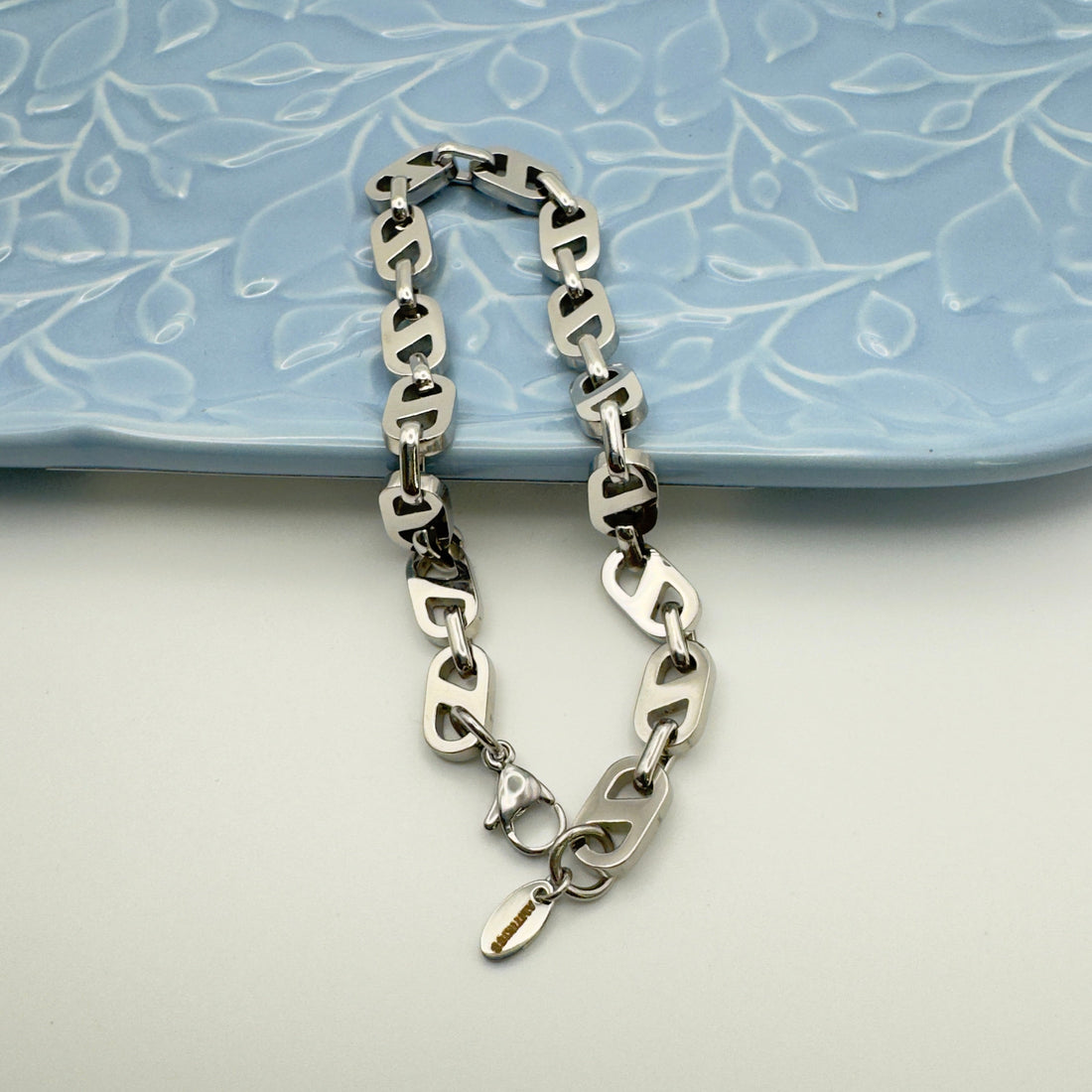 Premium Stainless Steel Chain Link Bracelet - Hypoallergenic & Durable