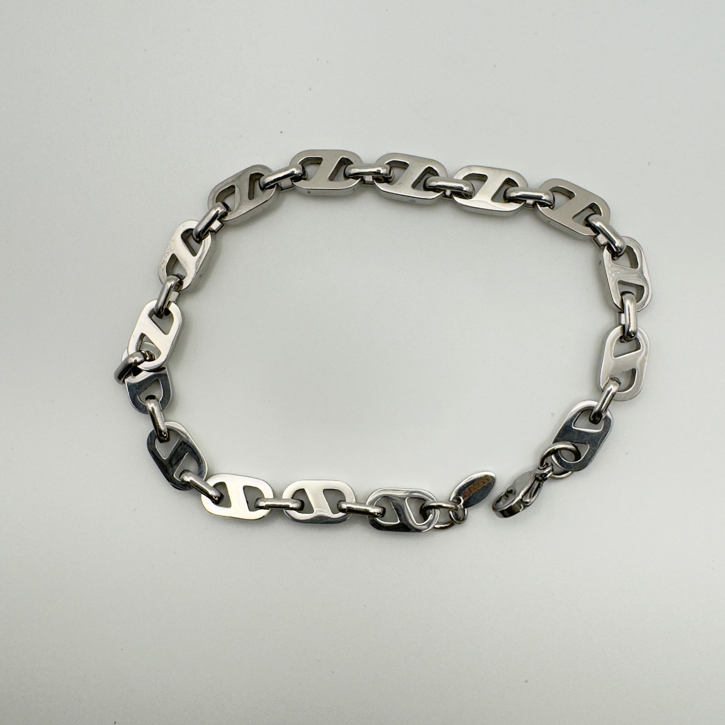 Premium Stainless Steel Chain Link Bracelet - Hypoallergenic & Durable