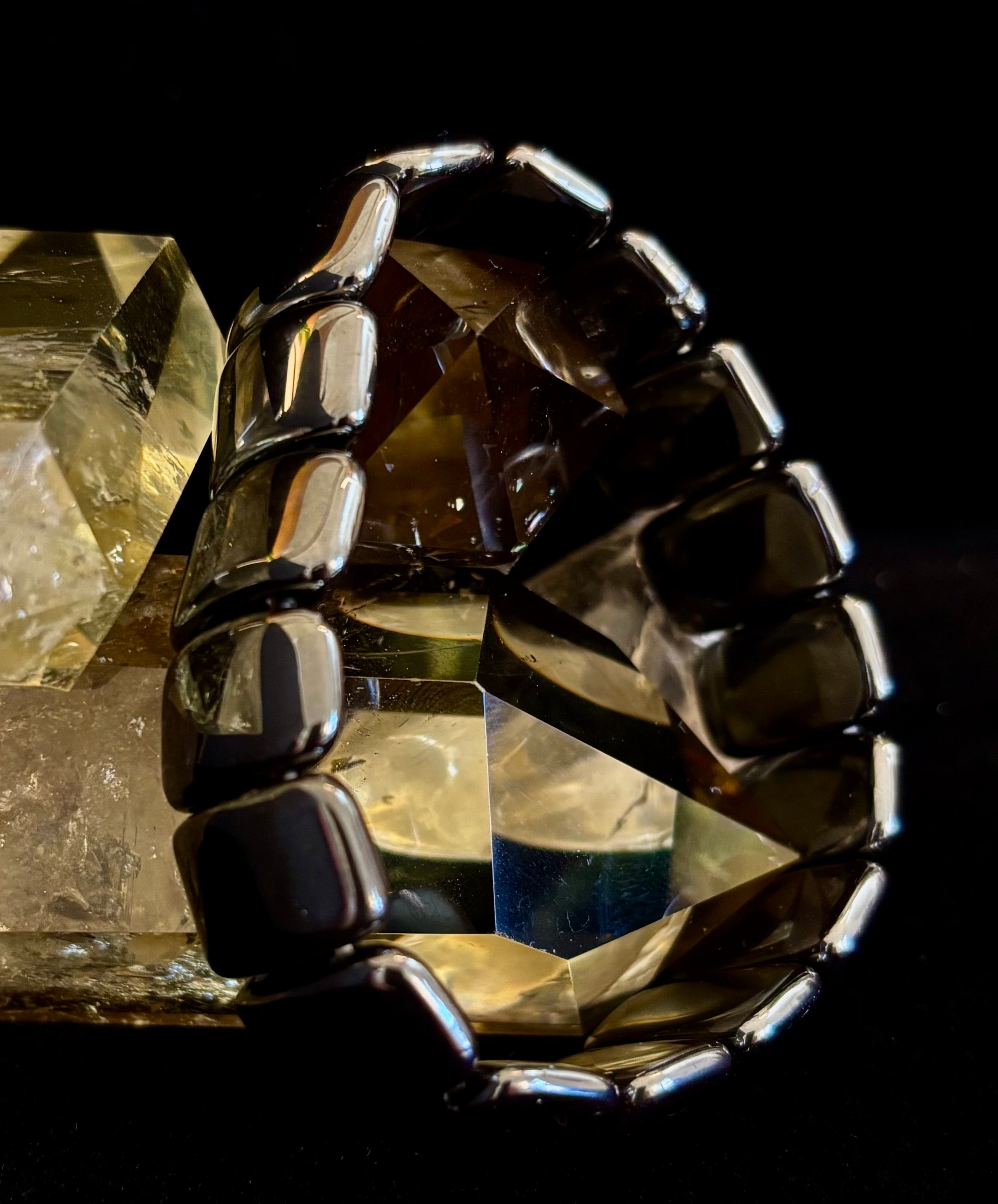 ⚡ Titan Strength Elliptical Bracelet — Grounded Confidence Energy (Larger Wrists)