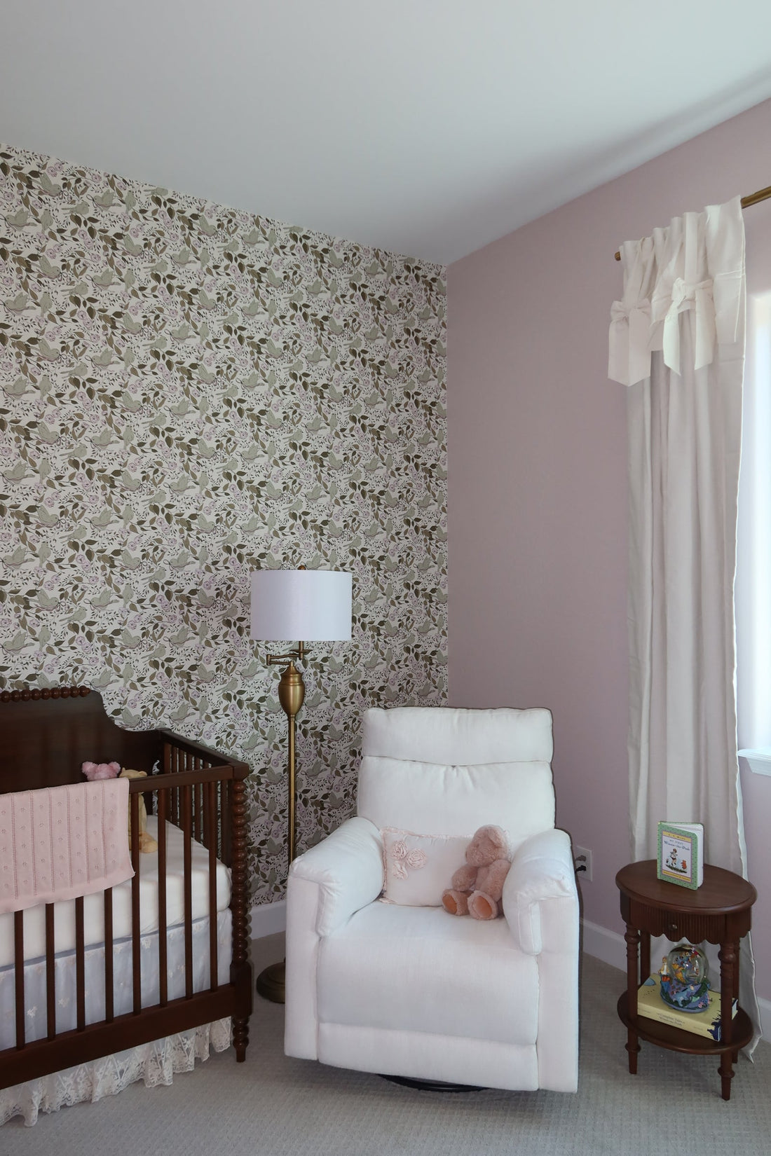 Lilla Floral Wallpaper: Cottagecore Sage-Green Nursery Decor