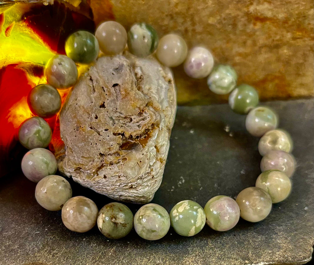 Peace Jade Healing Bracelet – 8mm Calming Stone for Medium Wrists